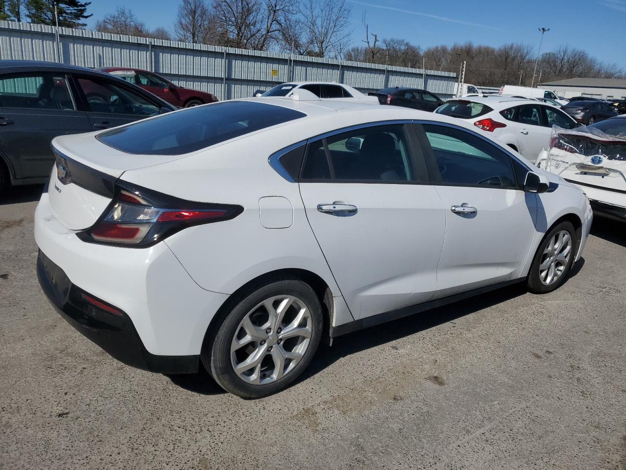 Photo 2 VIN: 1G1RD6S57HU148022 - CHEVROLET VOLT 