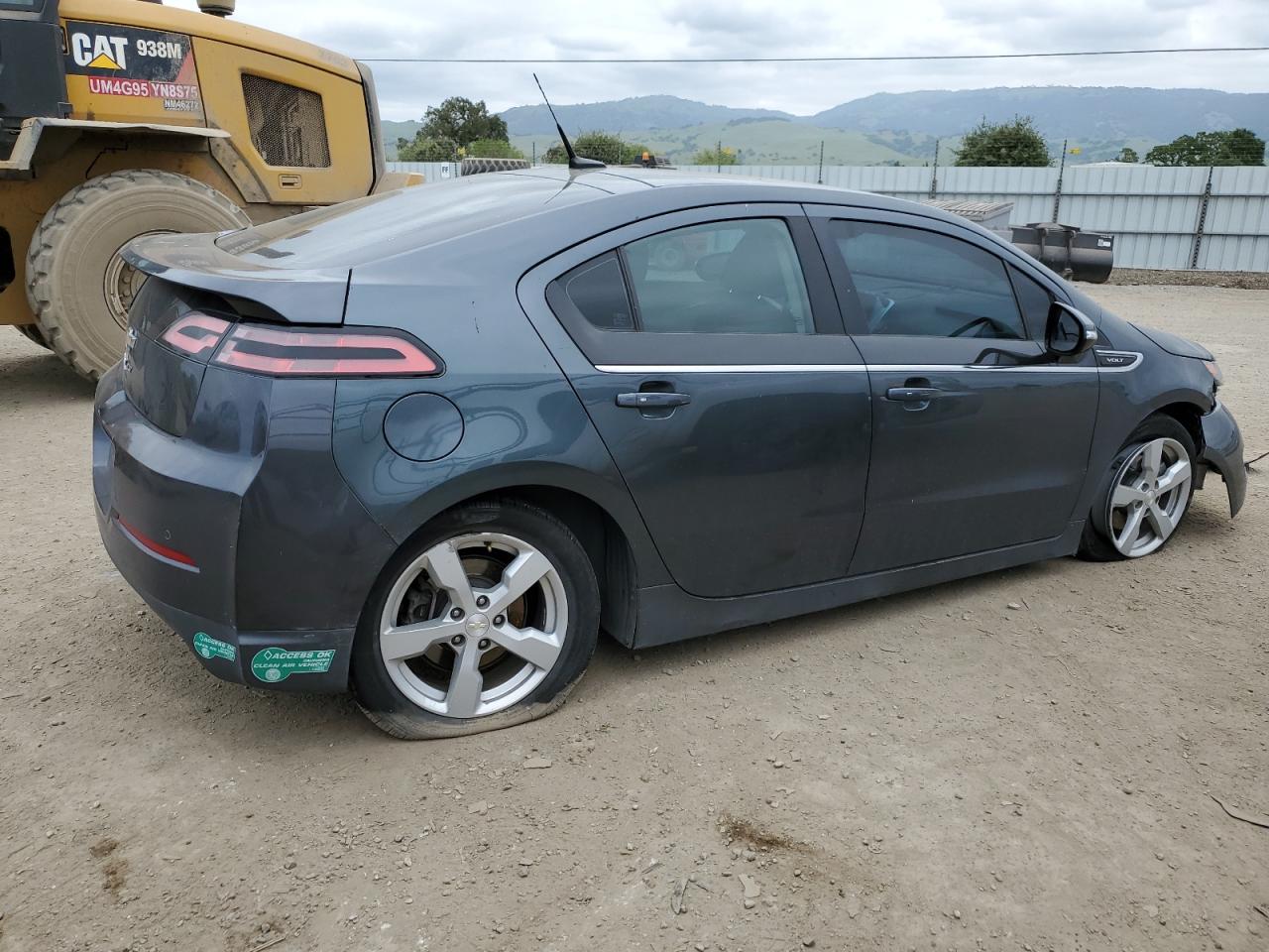 Photo 2 VIN: 1G1RE6E45DU145467 - CHEVROLET VOLT 