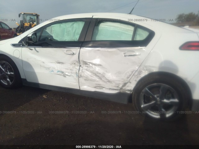 Photo 5 VIN: 1G1RH6E46DU109570 - CHEVROLET VOLT 