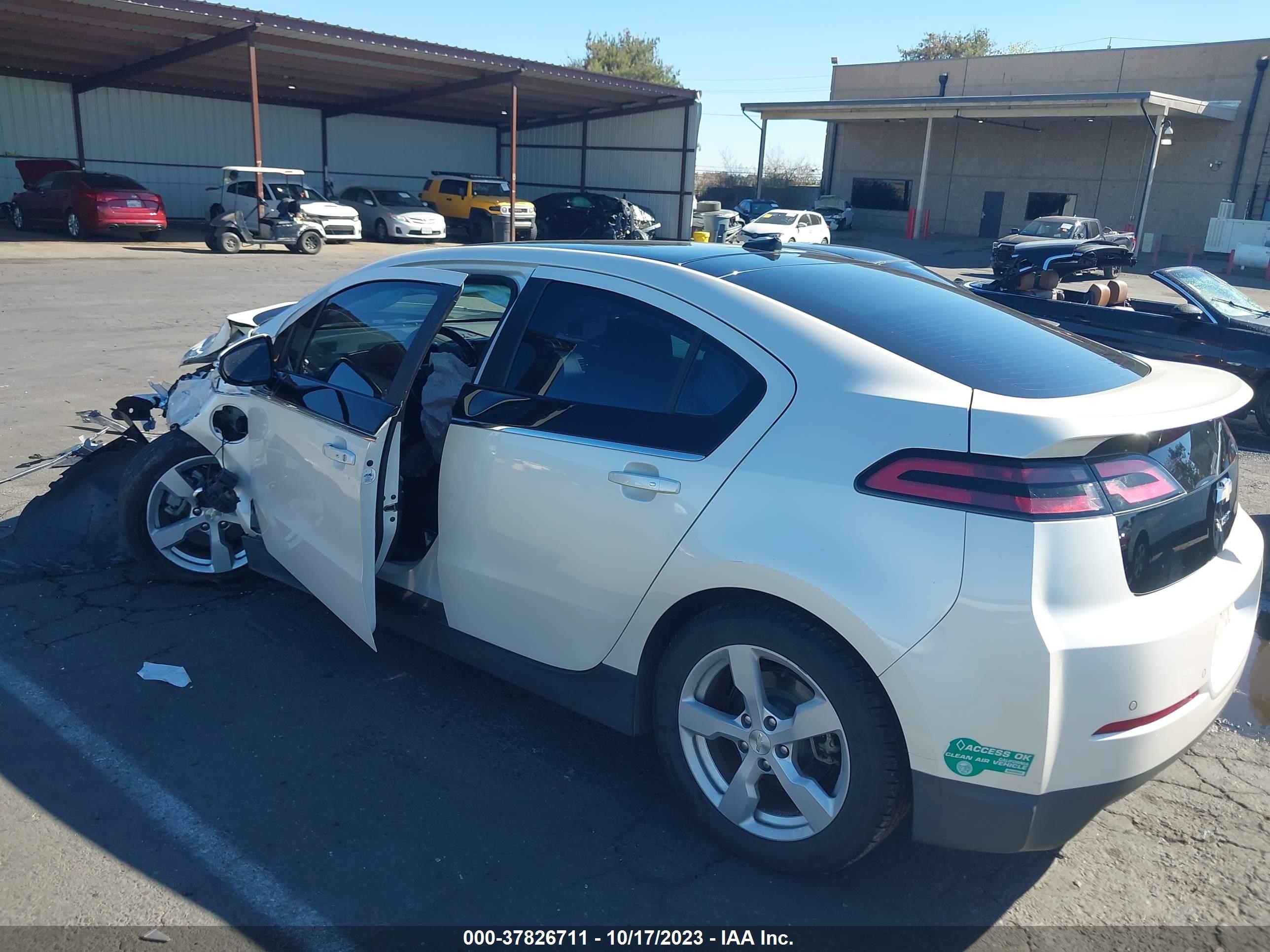 Photo 2 VIN: 1G1RH6E47CU116154 - CHEVROLET VOLT 