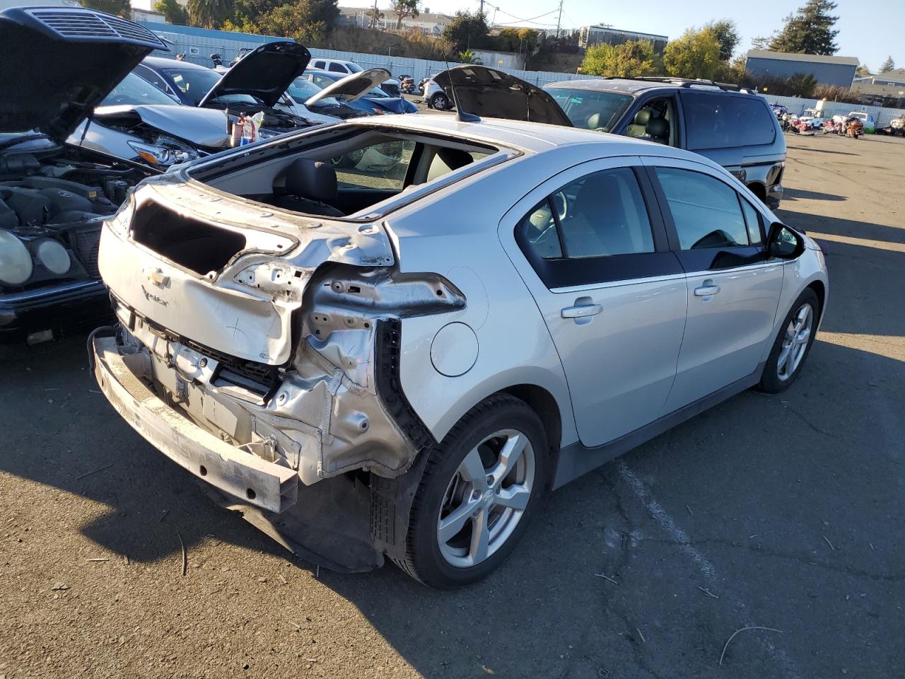 Photo 2 VIN: 1G1RH6E48DU142439 - CHEVROLET VOLT 