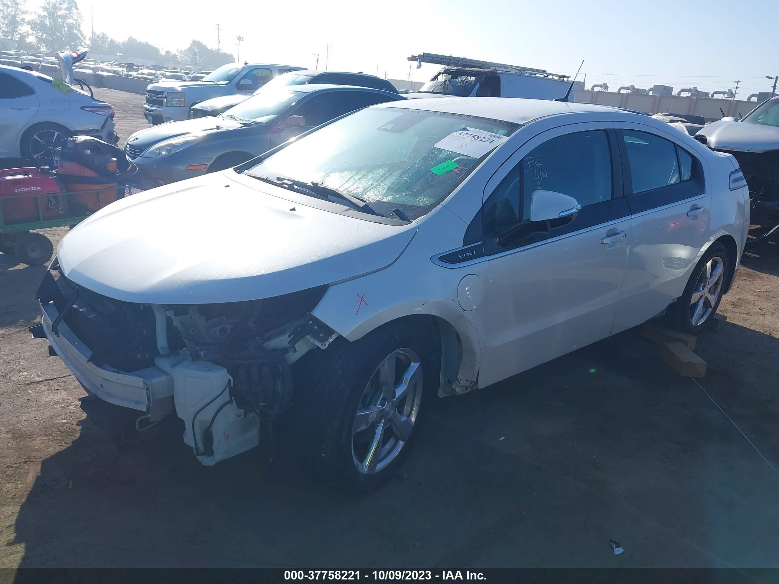 Photo 1 VIN: 1G1RH6E4XEU152942 - CHEVROLET VOLT 