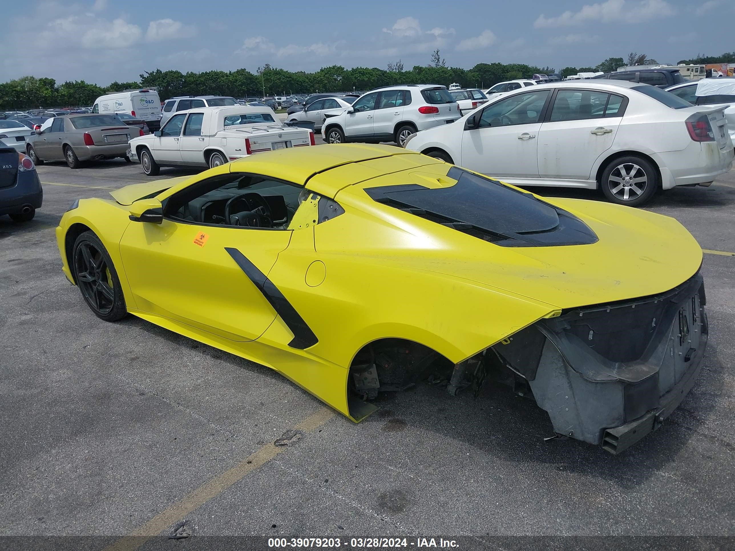 Photo 2 VIN: 1G1Y72D42L5119269 - CHEVROLET CORVETTE 