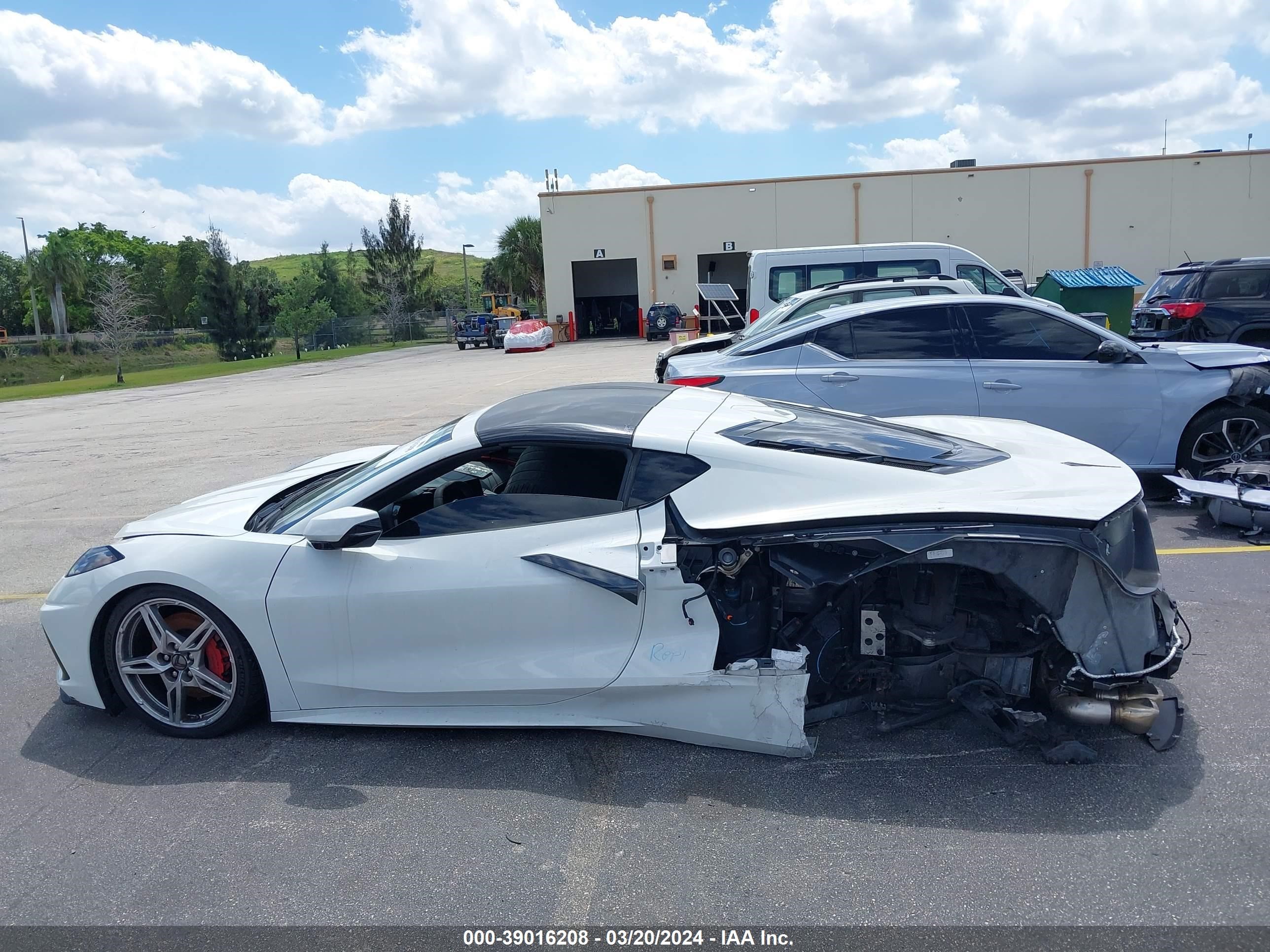 Photo 14 VIN: 1G1Y82D48L5000364 - CHEVROLET CORVETTE 