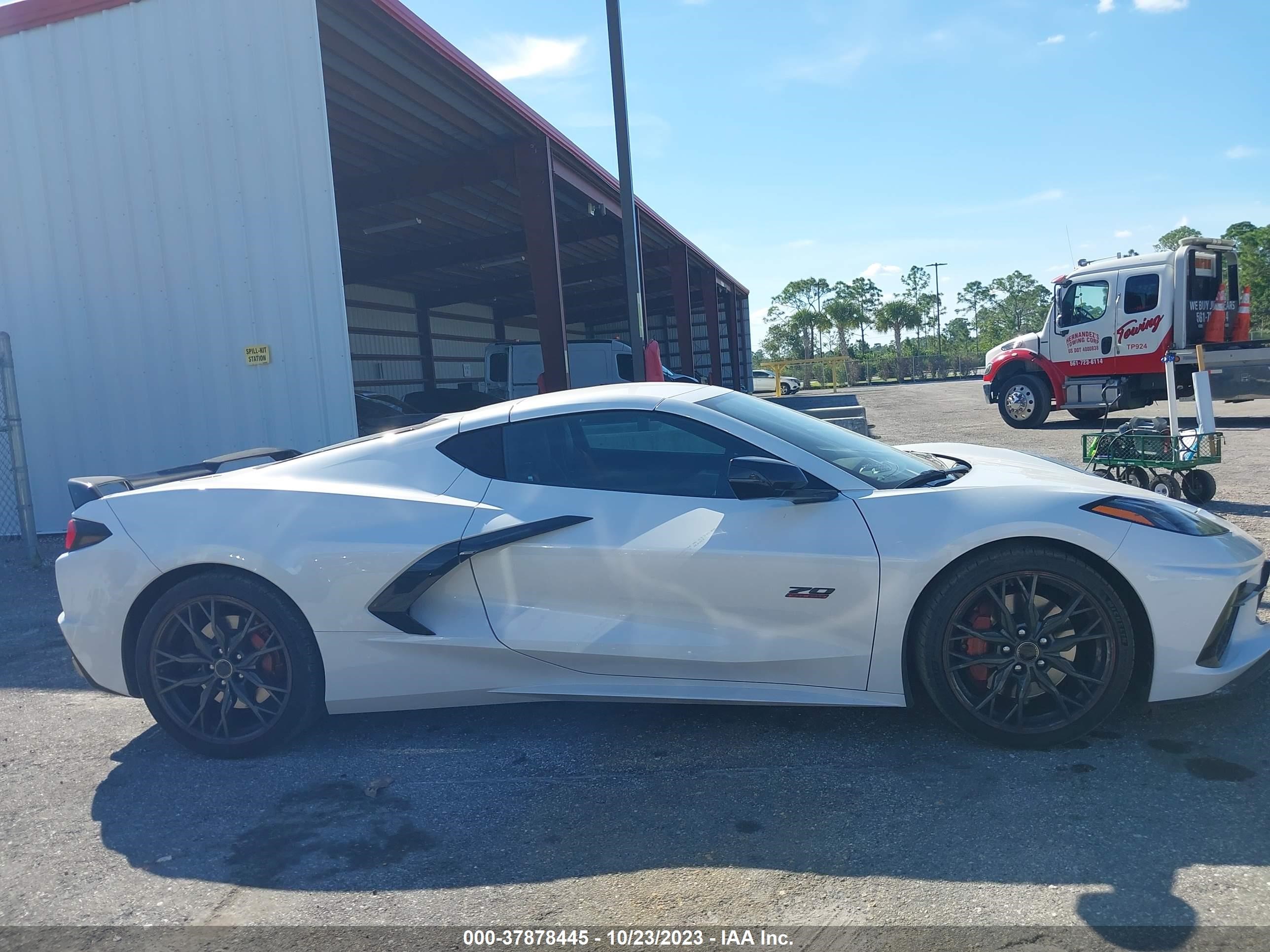 Photo 13 VIN: 1G1YC2D46P5504657 - CHEVROLET CORVETTE 