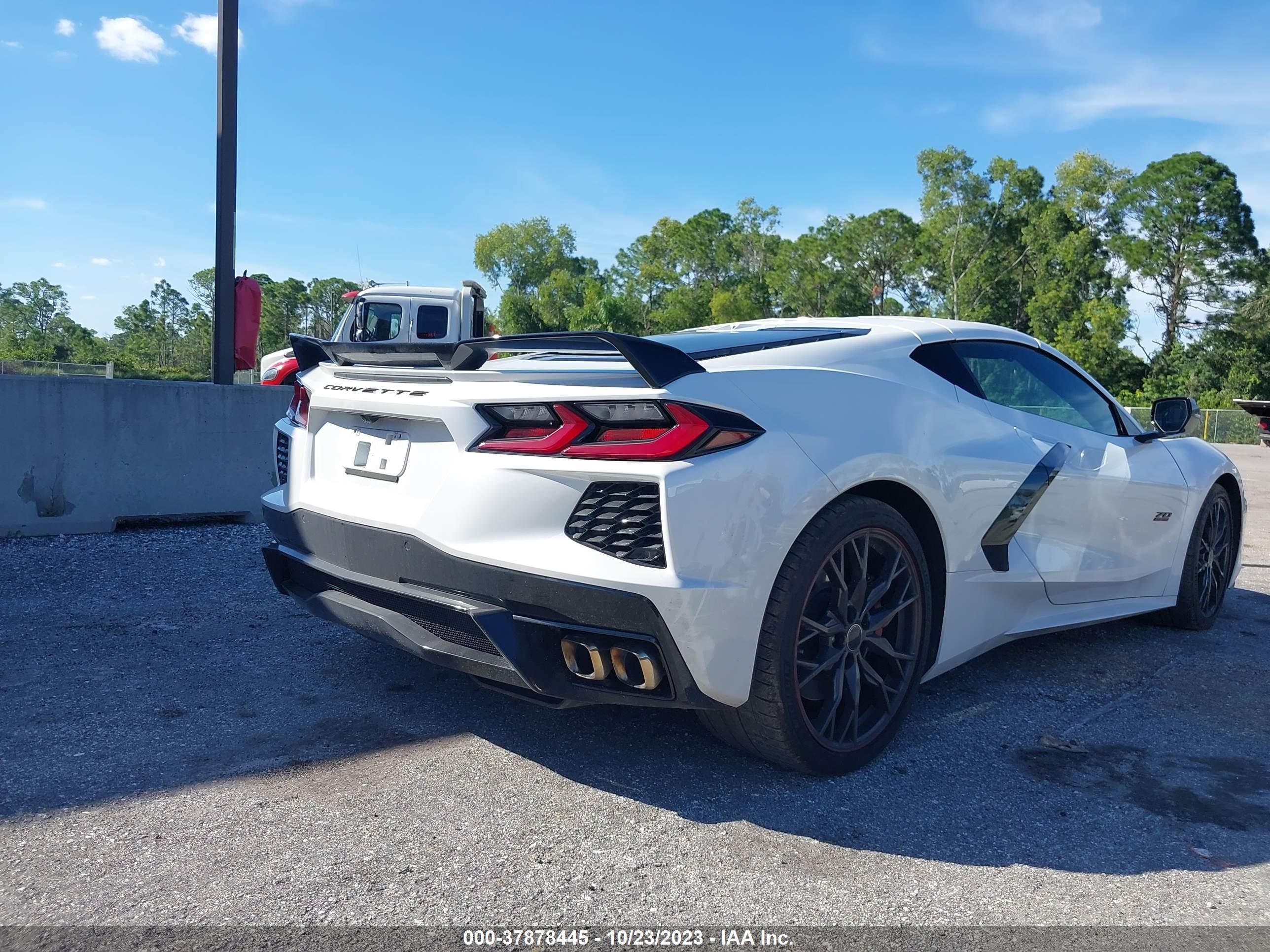 Photo 3 VIN: 1G1YC2D46P5504657 - CHEVROLET CORVETTE 