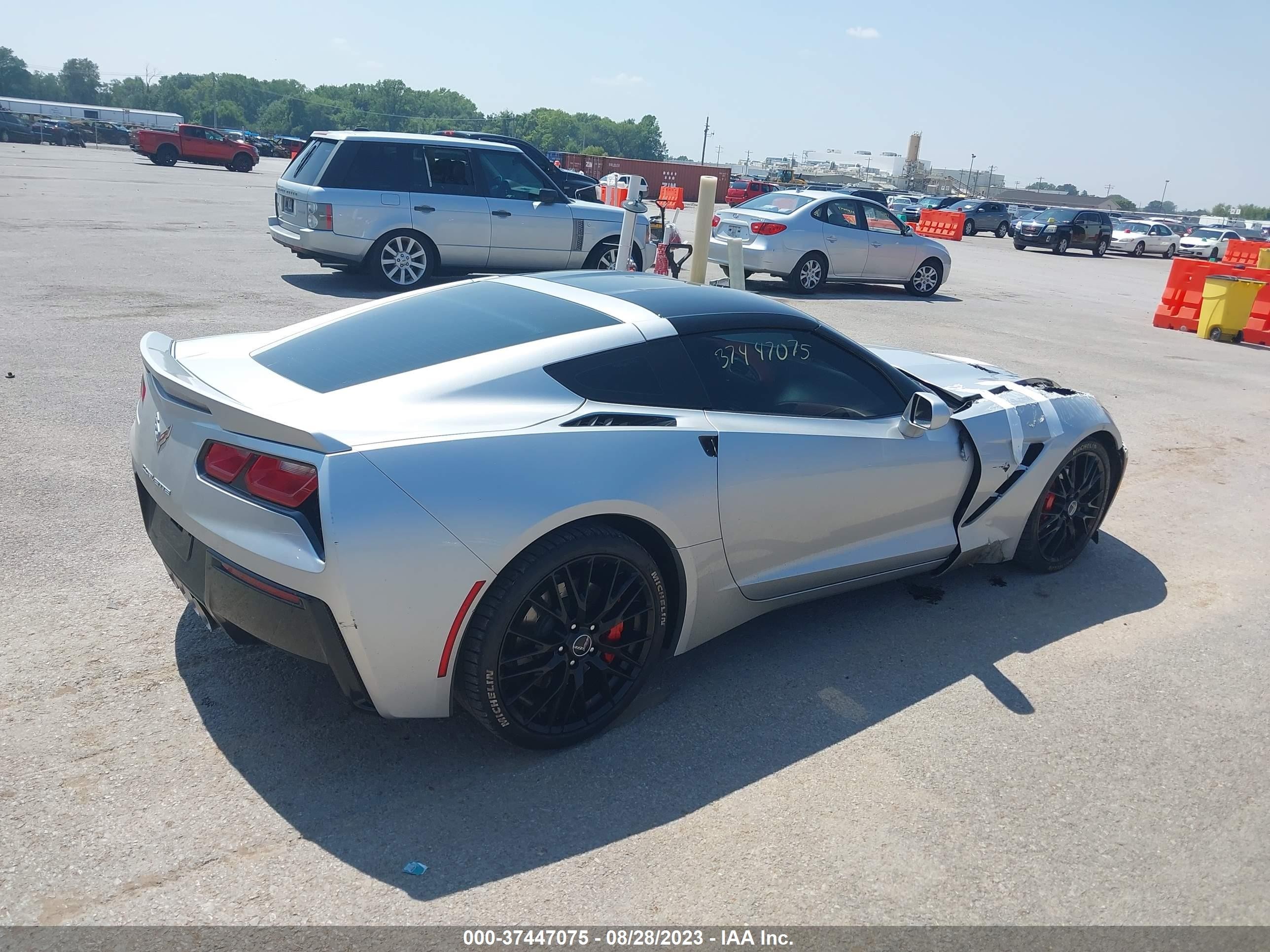 Photo 3 VIN: 1G1YM2D74E5111910 - CHEVROLET CORVETTE 