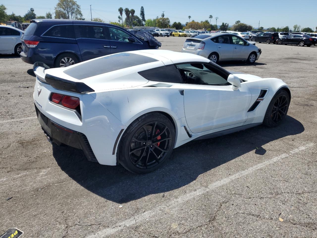 Photo 2 VIN: 1G1YW2D71J5105759 - CHEVROLET CORVETTE 