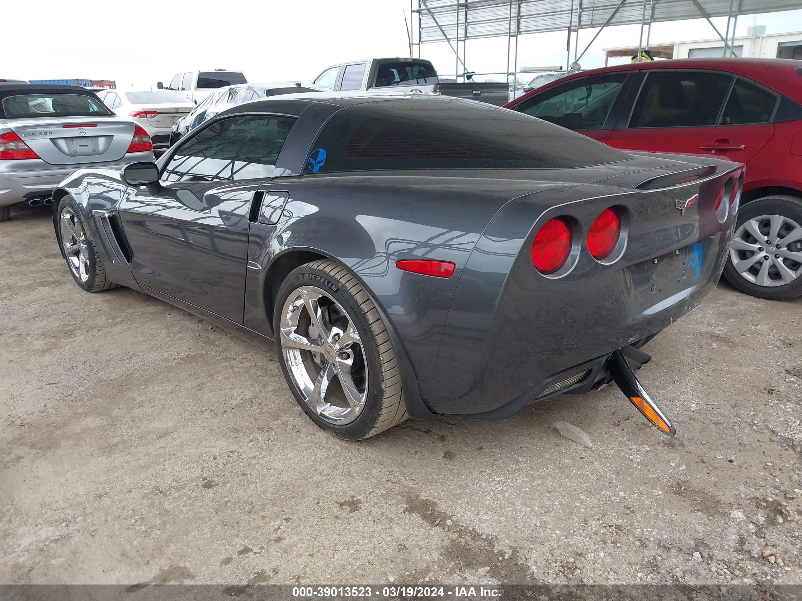 Photo 2 VIN: 1G1YW2DW3B5106548 - CHEVROLET CORVETTE 