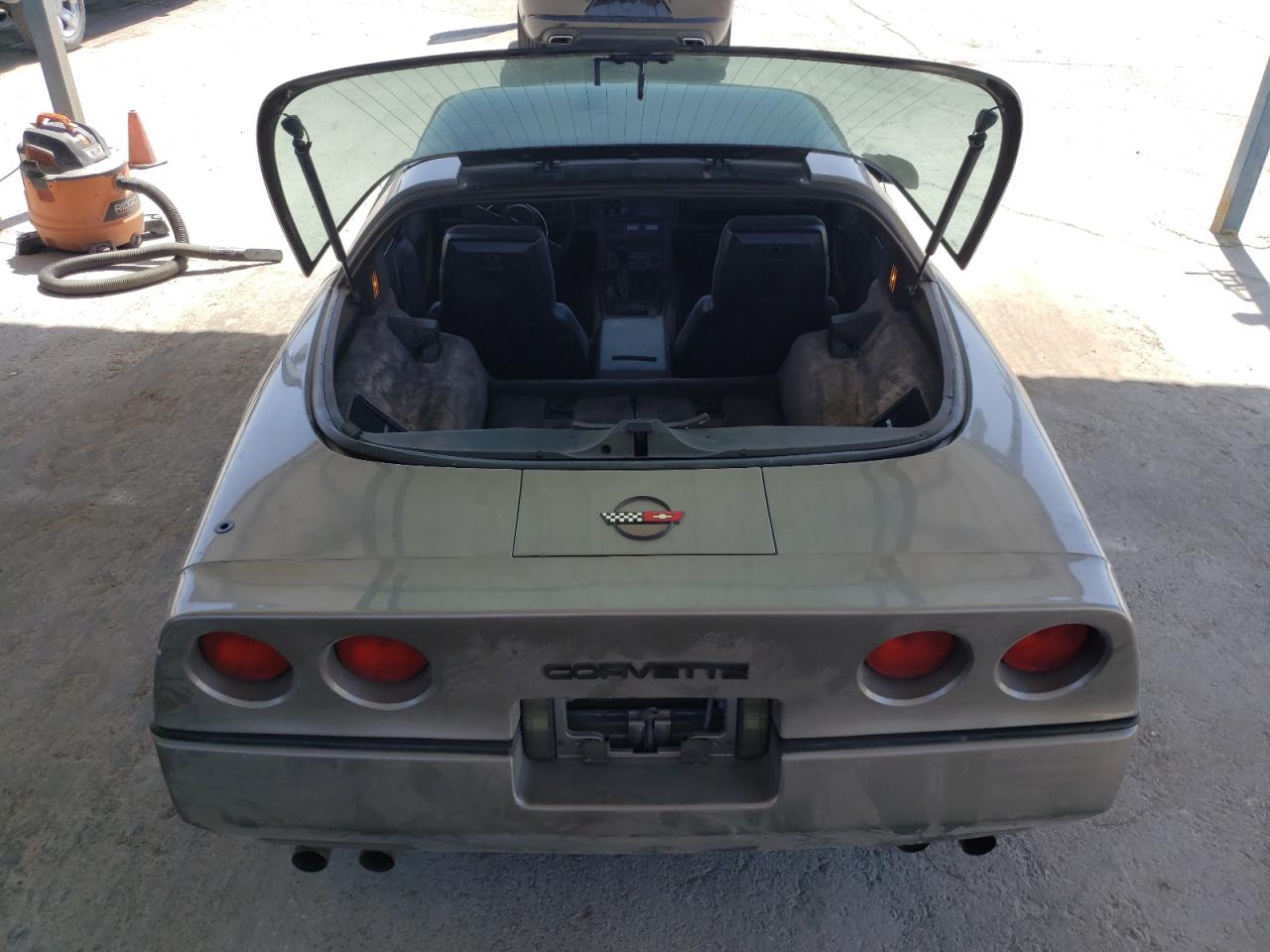 Photo 9 VIN: 1G1YY0784F5100260 - CHEVROLET CORVETTE 