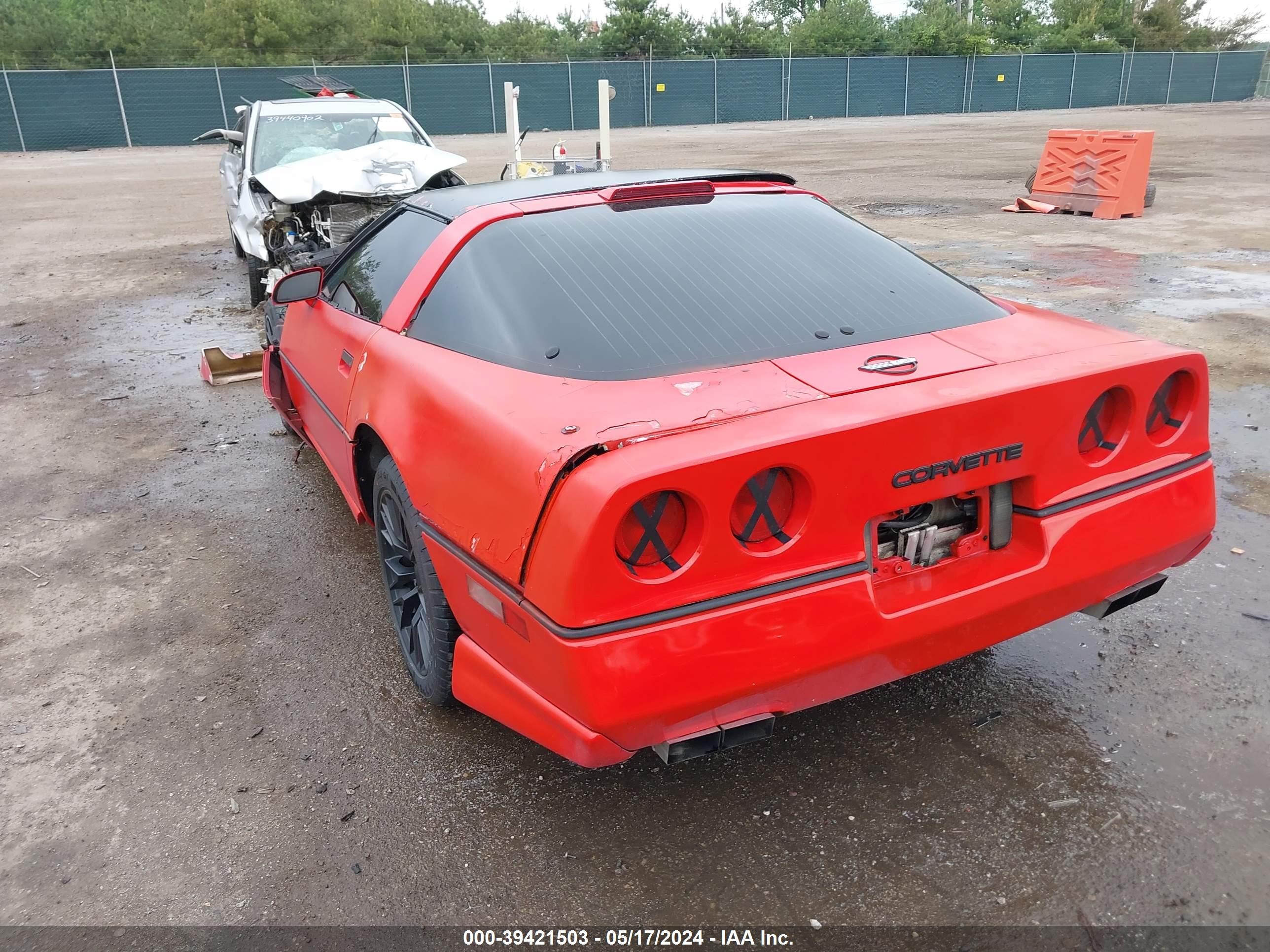 Photo 2 VIN: 1G1YY0784G5114984 - CHEVROLET CORVETTE 