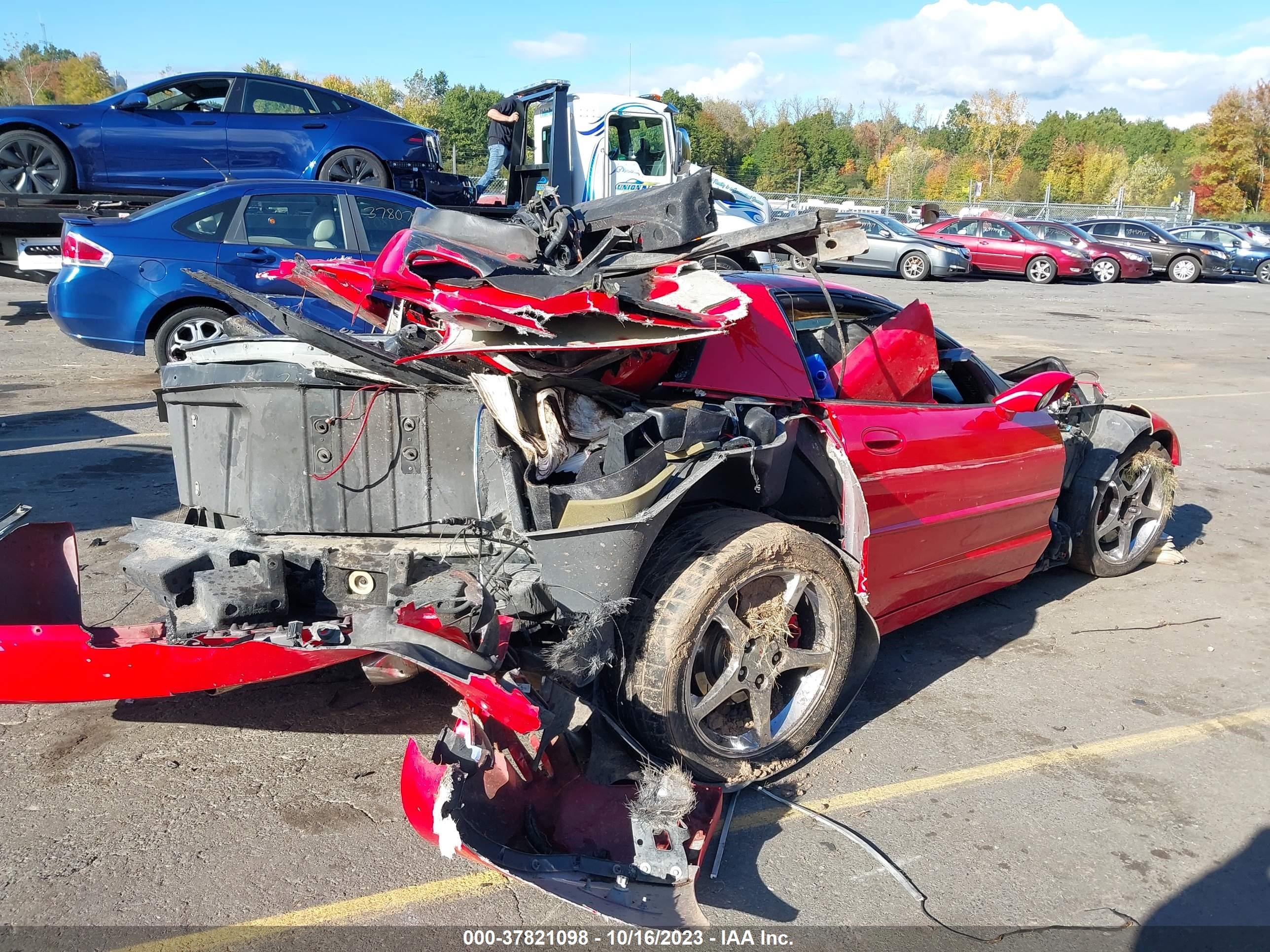 Photo 3 VIN: 1G1YY12G4Y5109337 - CHEVROLET CORVETTE 