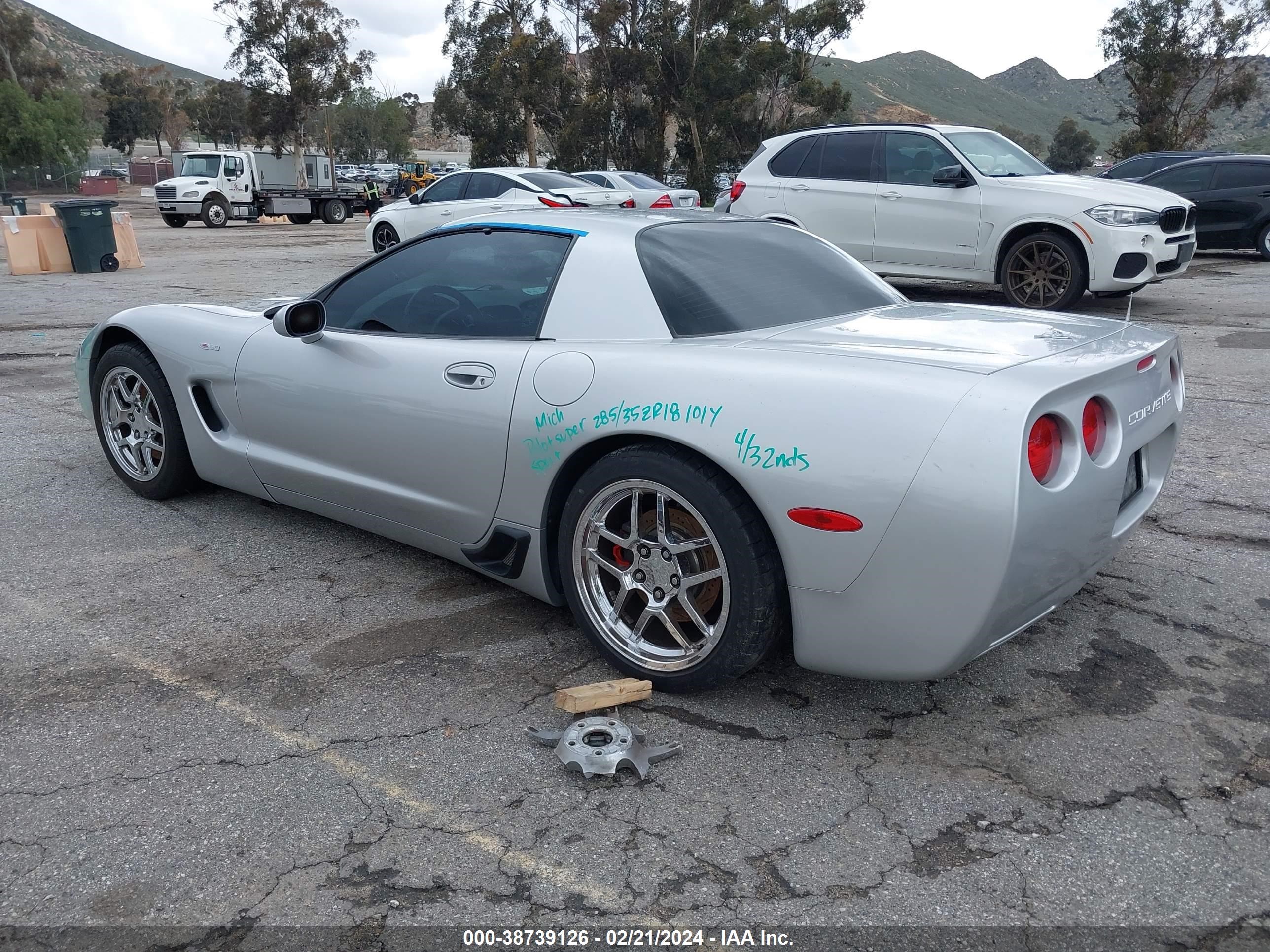 Photo 2 VIN: 1G1YY12S635105464 - CHEVROLET CORVETTE 