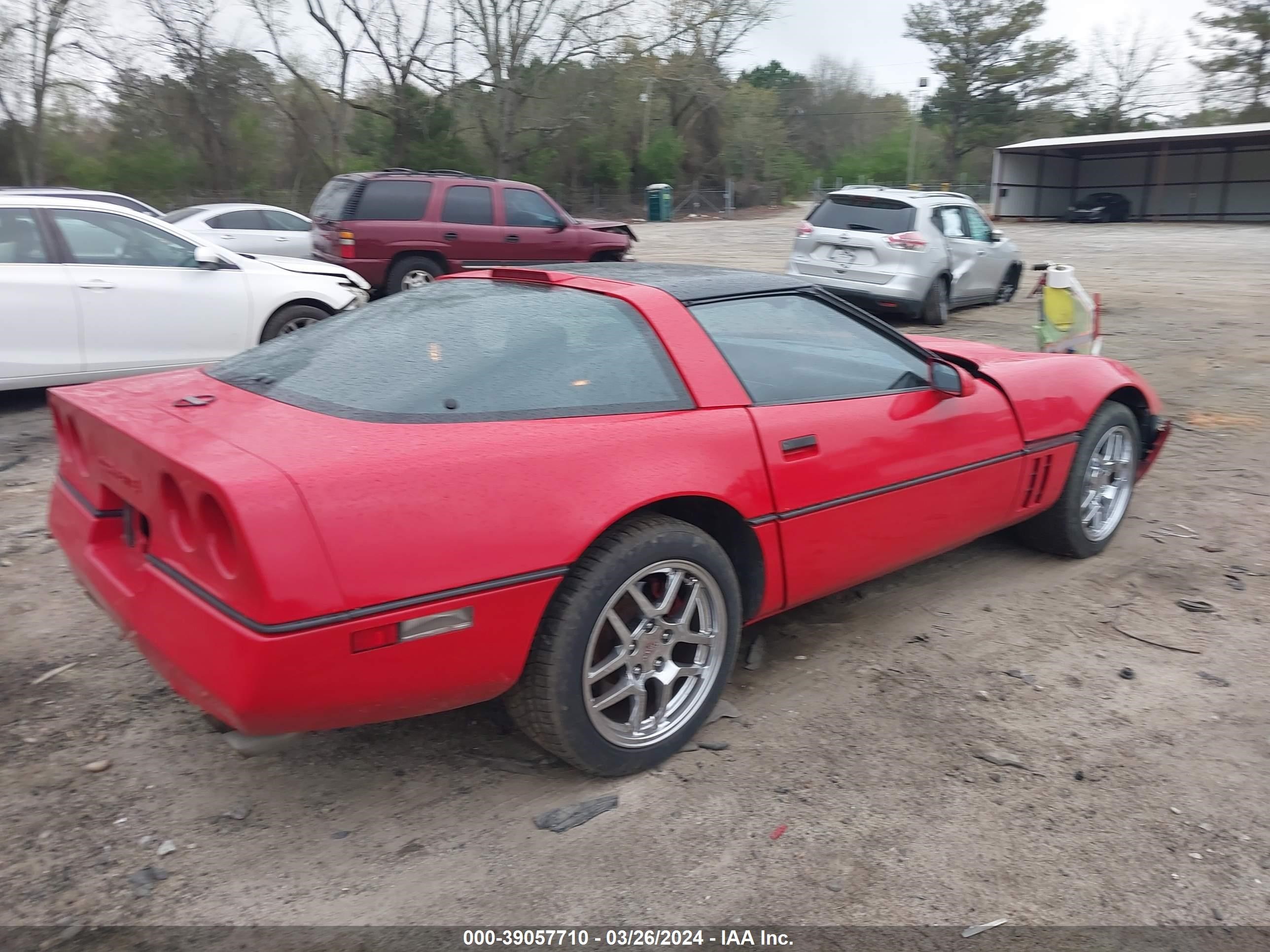 Photo 3 VIN: 1G1YY2188J5102042 - CHEVROLET CORVETTE 