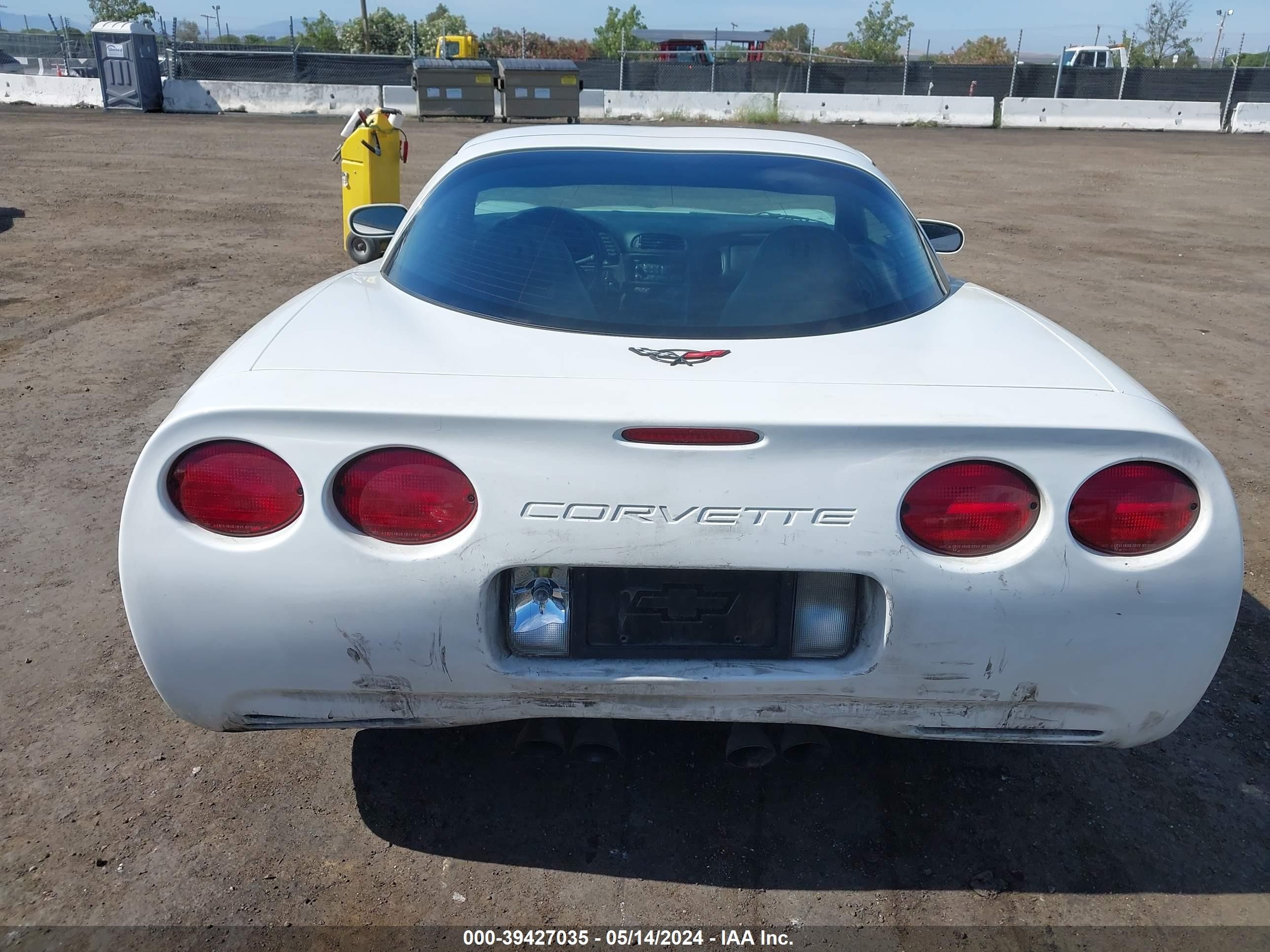 Photo 15 VIN: 1G1YY22G0W5104672 - CHEVROLET CORVETTE 