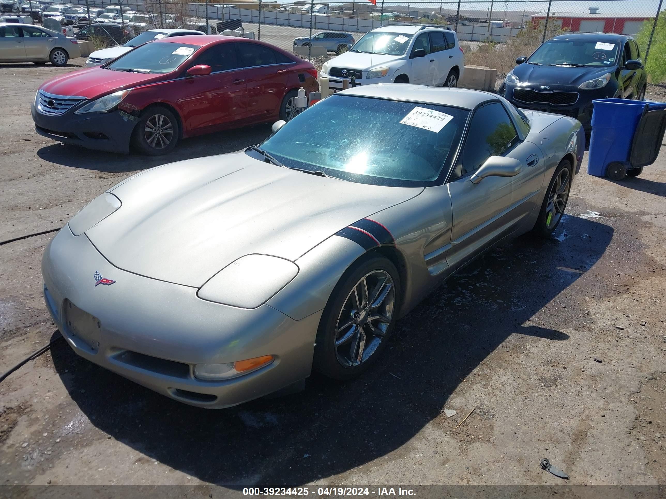 Photo 1 VIN: 1G1YY22G1W5113137 - CHEVROLET CORVETTE 