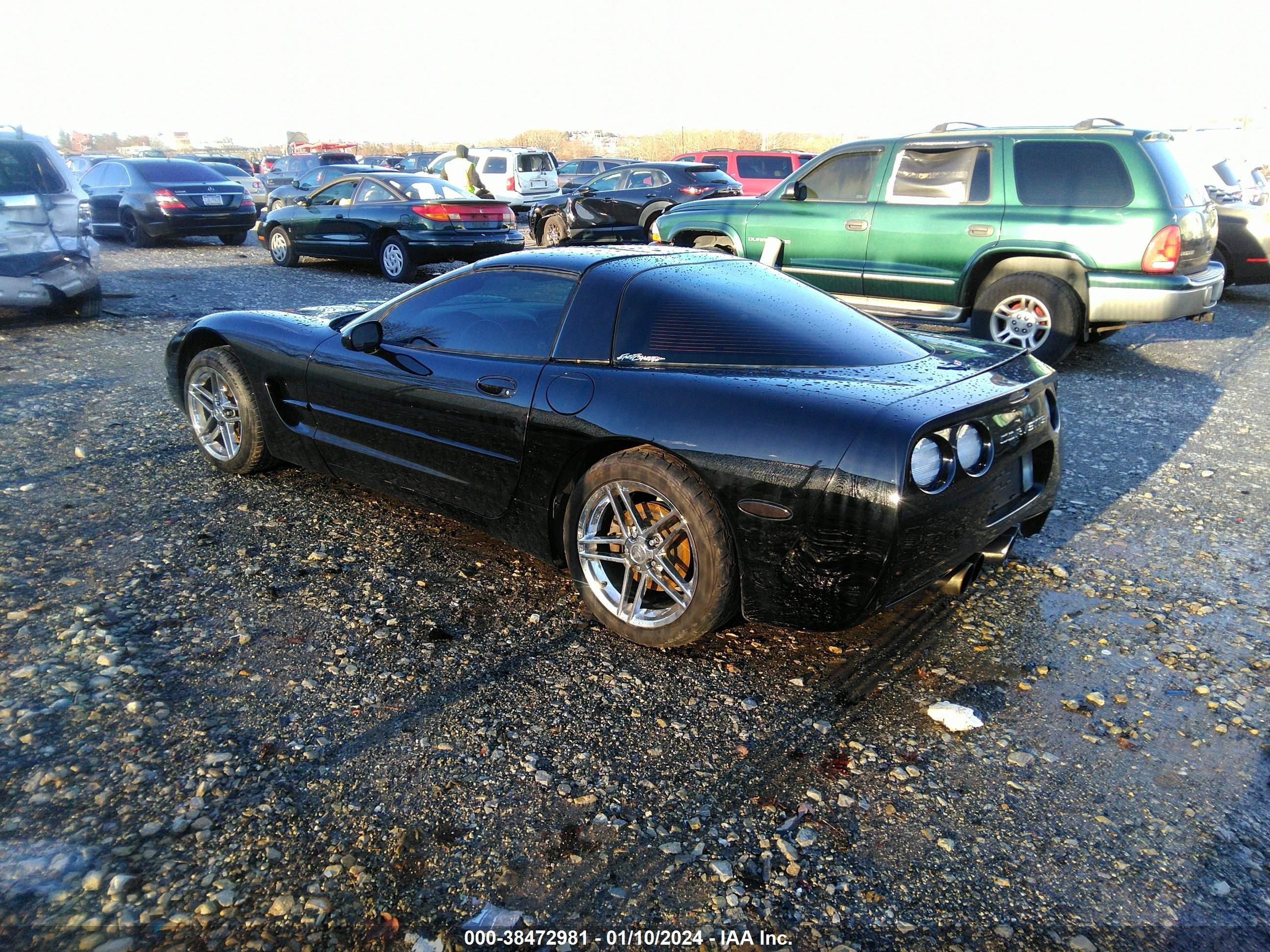 Photo 2 VIN: 1G1YY22G2X5123824 - CHEVROLET CORVETTE 