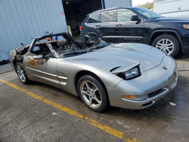 Photo 3 VIN: 1G1YY22G2Y5113926 - CHEVROLET CORVETTE 