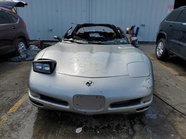 Photo 4 VIN: 1G1YY22G2Y5113926 - CHEVROLET CORVETTE 