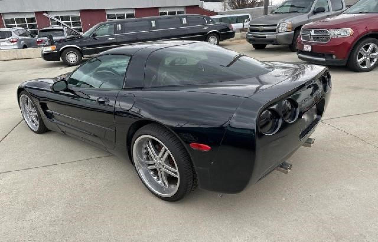 Photo 2 VIN: 1G1YY22G435106758 - CHEVROLET CORVETTE 