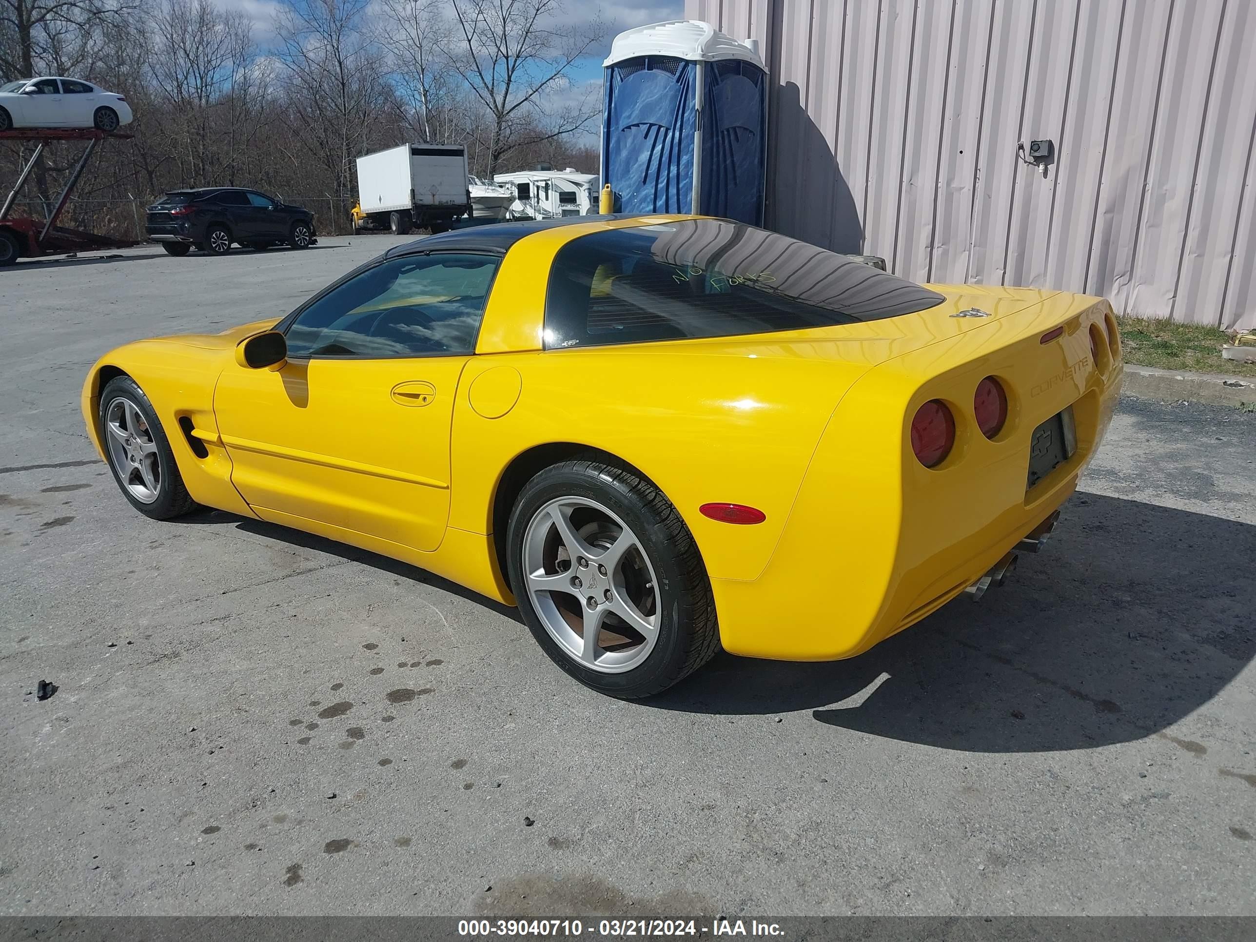 Photo 2 VIN: 1G1YY22G935102334 - CHEVROLET CORVETTE 