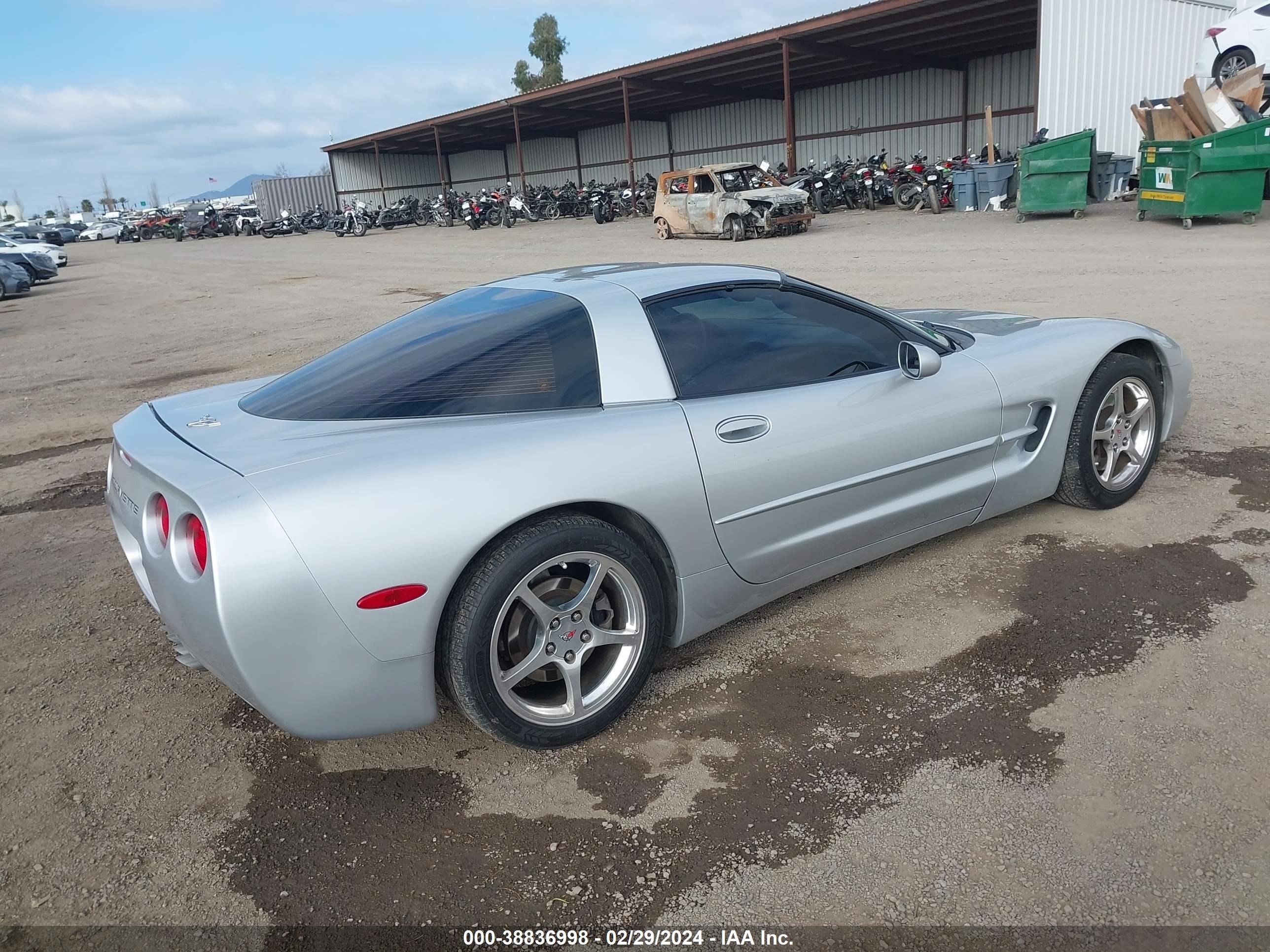 Photo 3 VIN: 1G1YY22G935102690 - CHEVROLET CORVETTE 