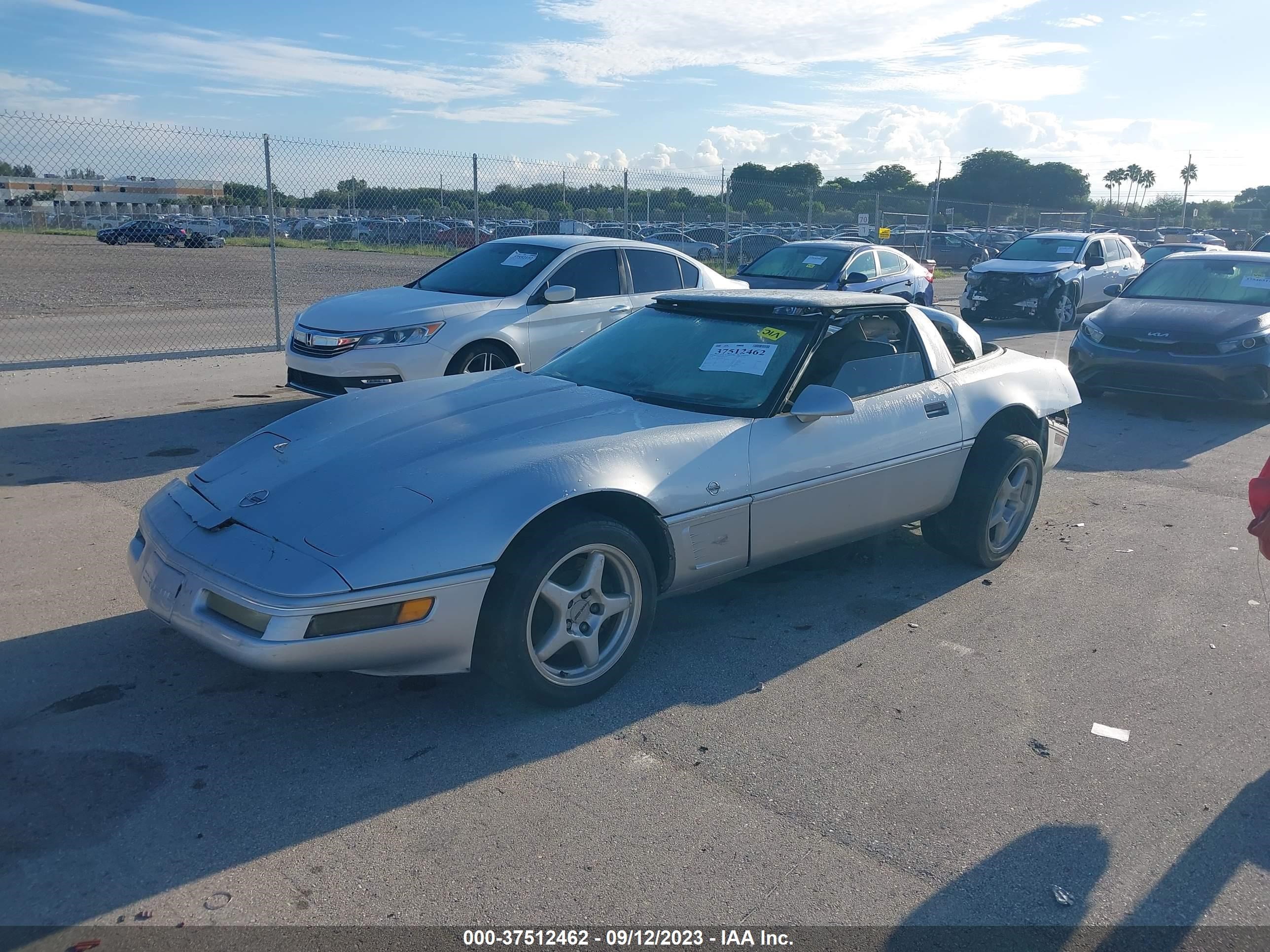 Photo 1 VIN: 1G1YY22P7T5108164 - CHEVROLET CORVETTE 