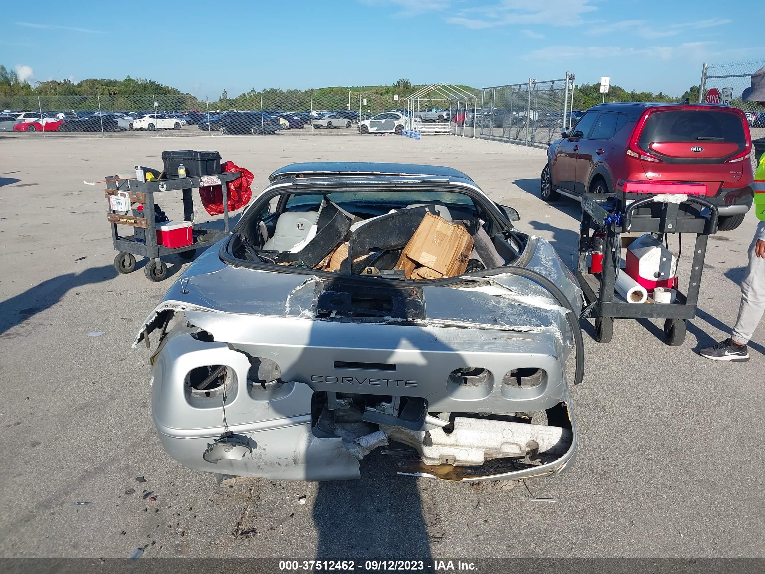 Photo 5 VIN: 1G1YY22P7T5108164 - CHEVROLET CORVETTE 