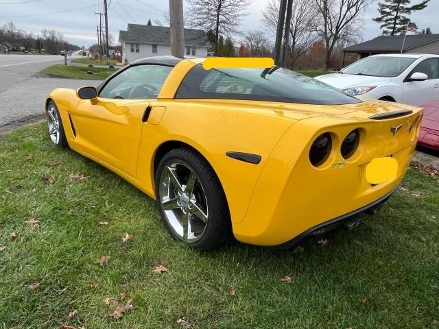 Photo 2 VIN: 1G1YY24U255112810 - CHEVROLET CORVETTE 