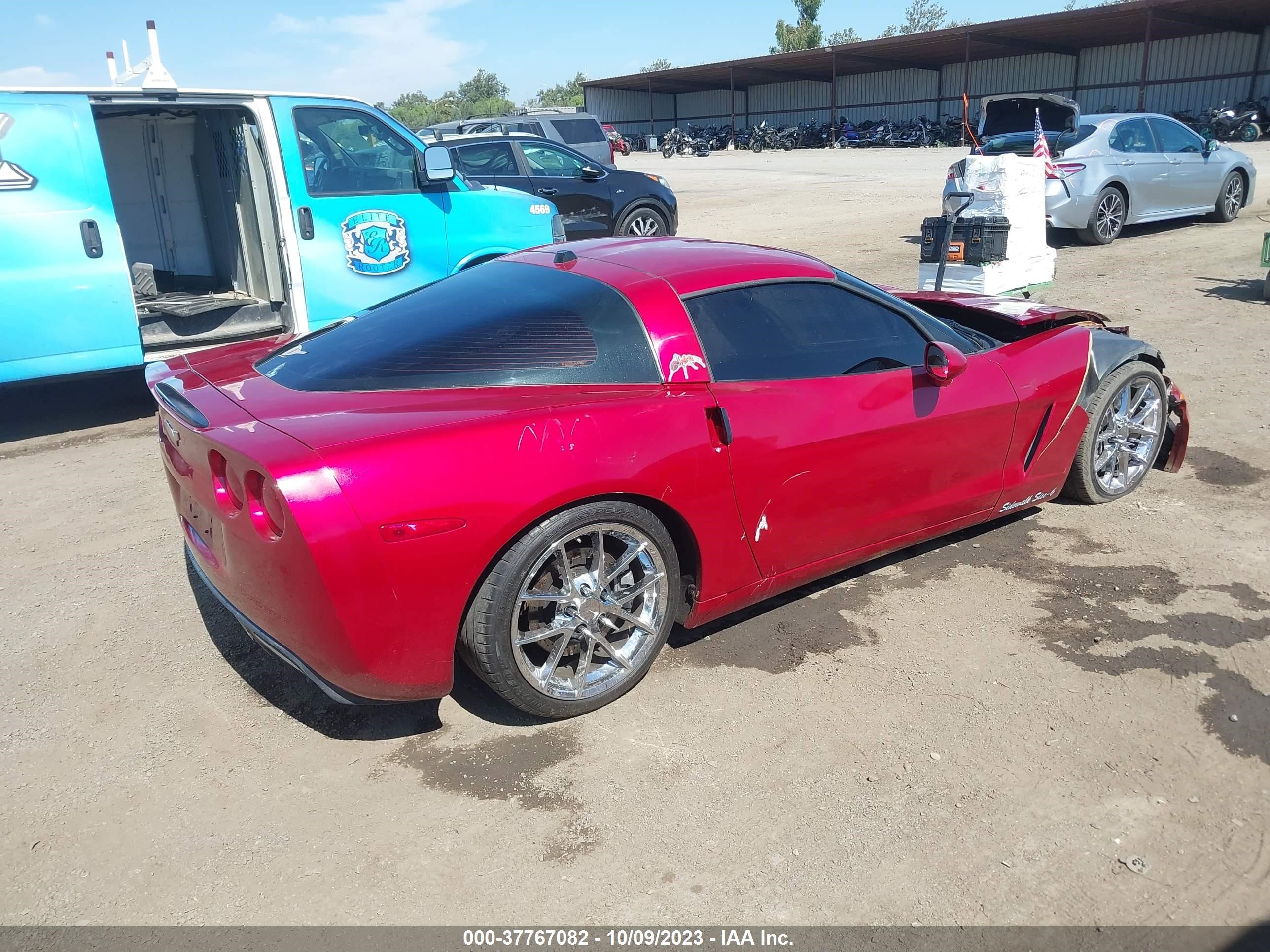 Photo 3 VIN: 1G1YY24U355111472 - CHEVROLET CORVETTE 