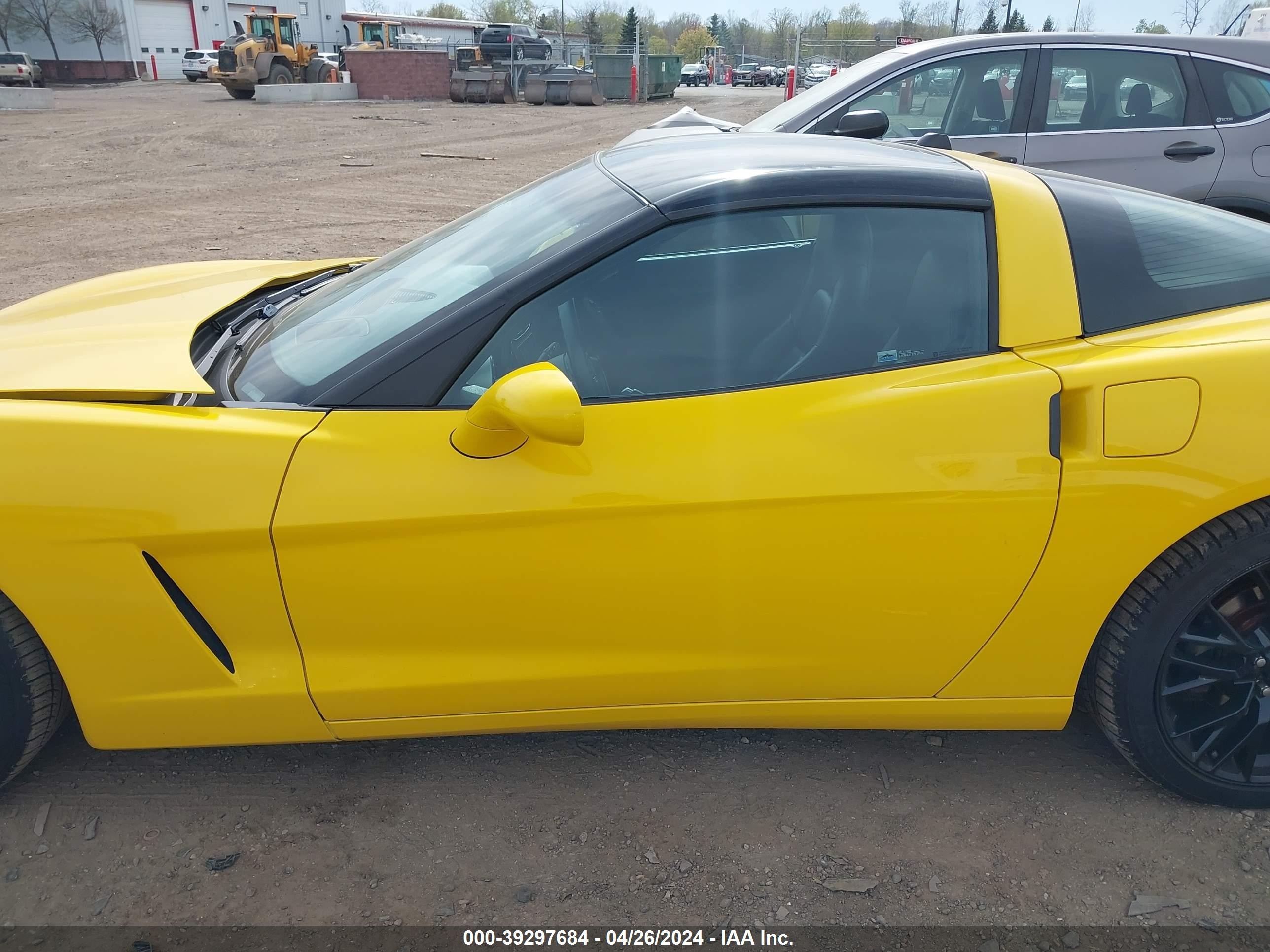 Photo 13 VIN: 1G1YY24U355135240 - CHEVROLET CORVETTE 