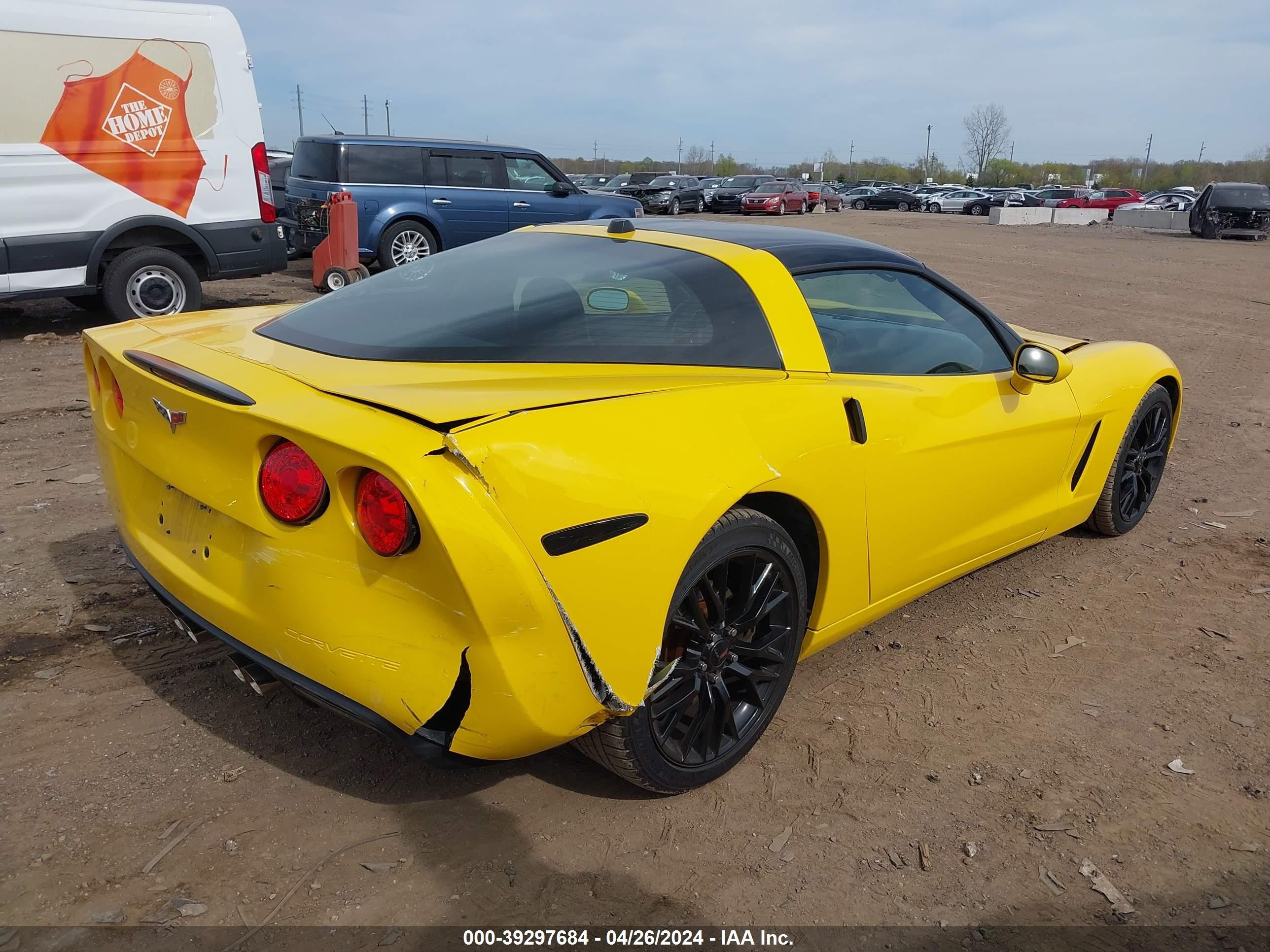 Photo 3 VIN: 1G1YY24U355135240 - CHEVROLET CORVETTE 