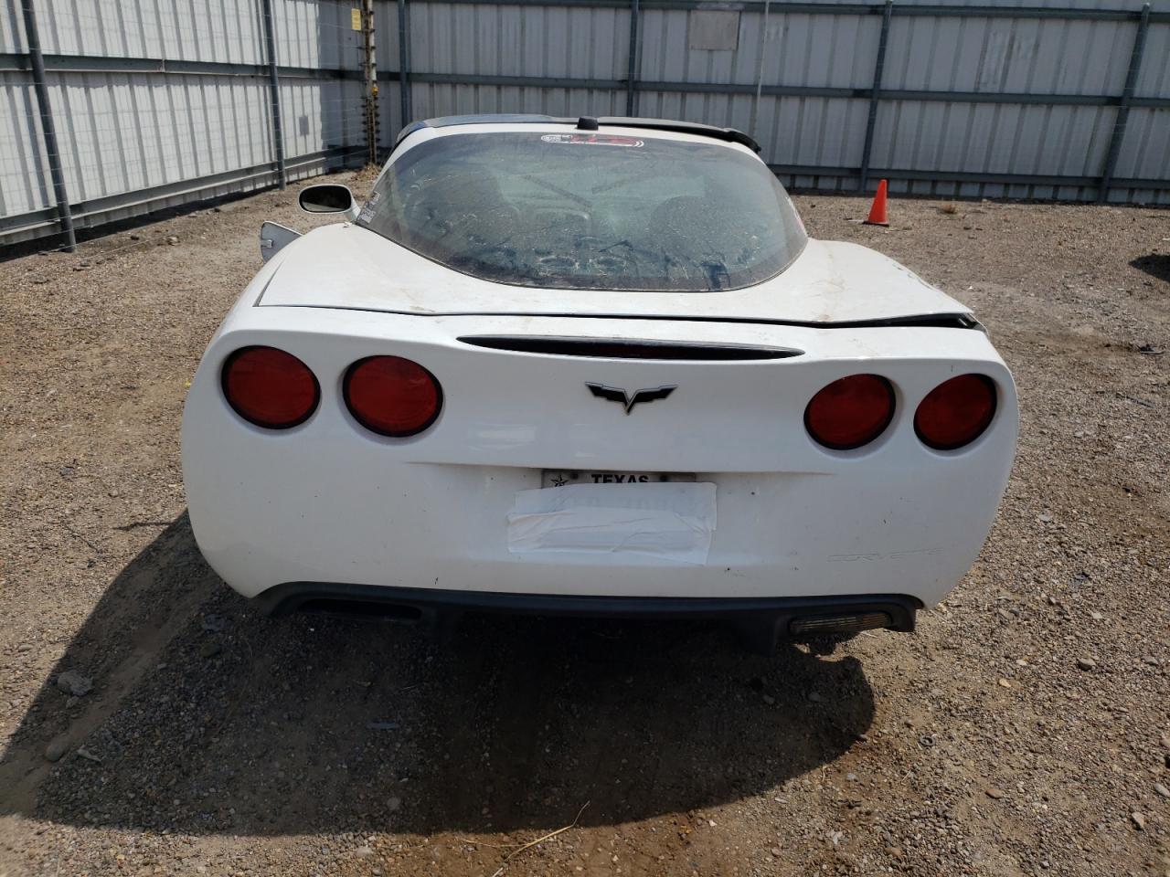 Photo 5 VIN: 1G1YY24U555111313 - CHEVROLET CORVETTE 