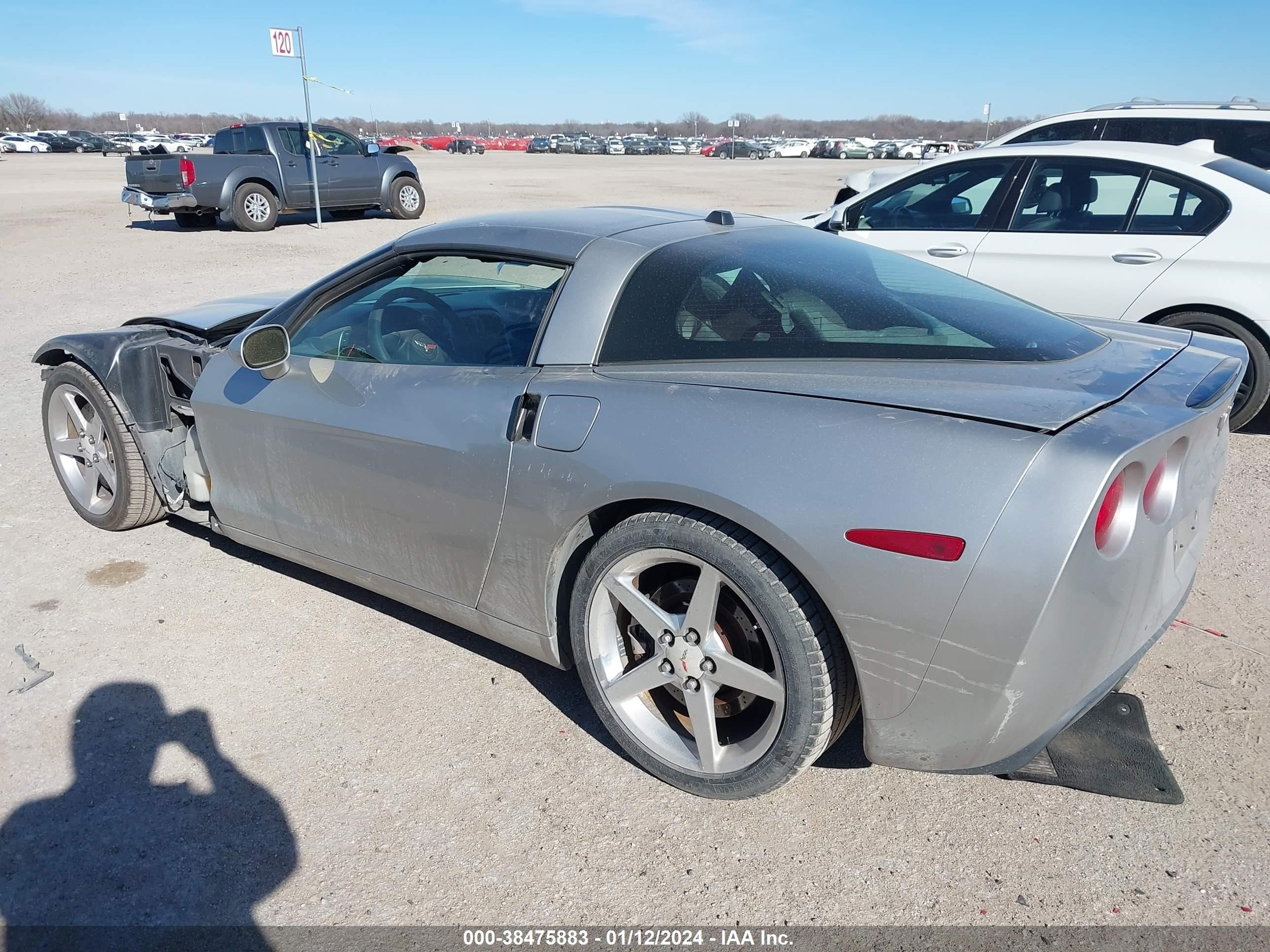 Photo 2 VIN: 1G1YY24UX55107354 - CHEVROLET CORVETTE 