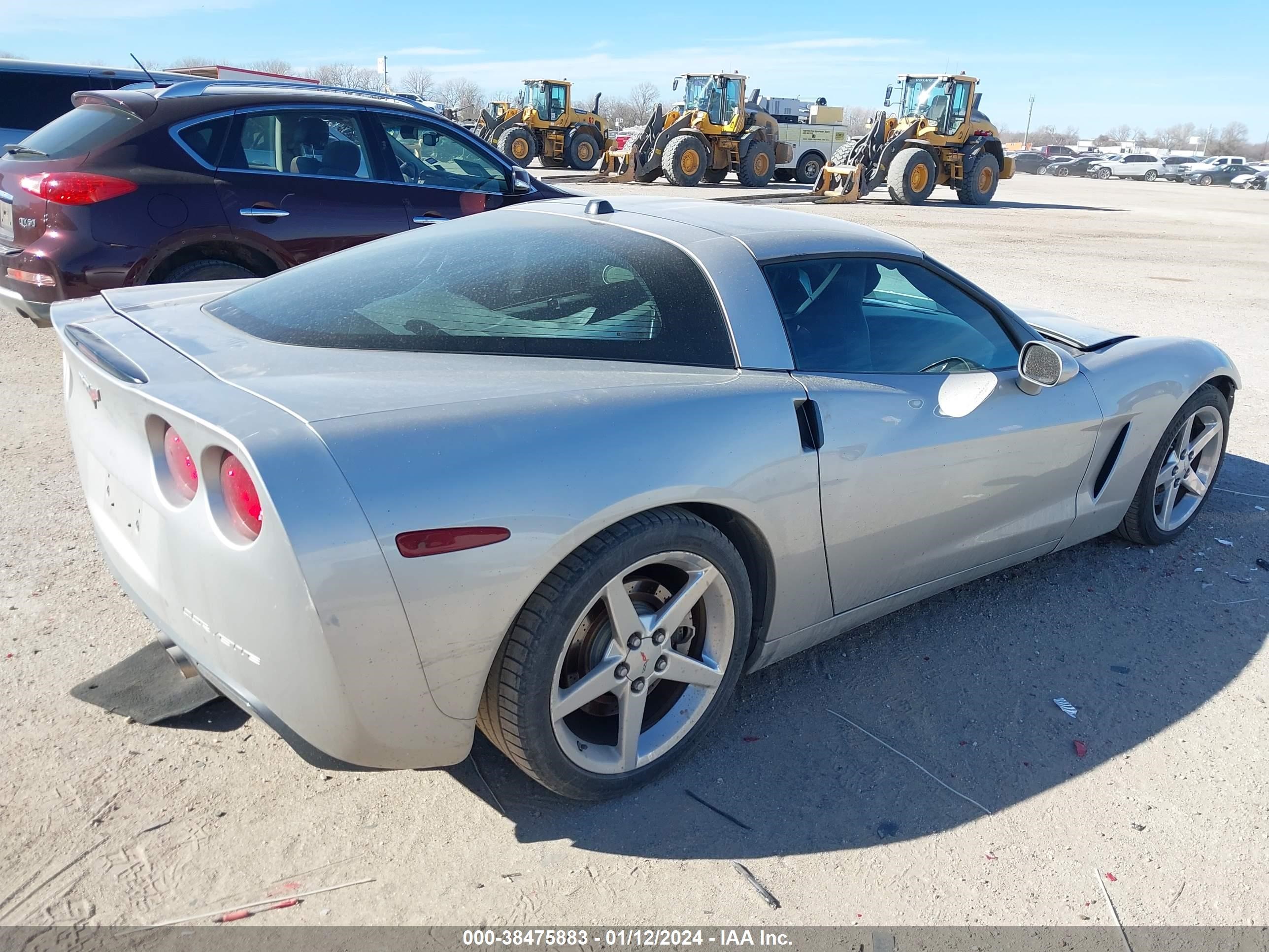 Photo 3 VIN: 1G1YY24UX55107354 - CHEVROLET CORVETTE 