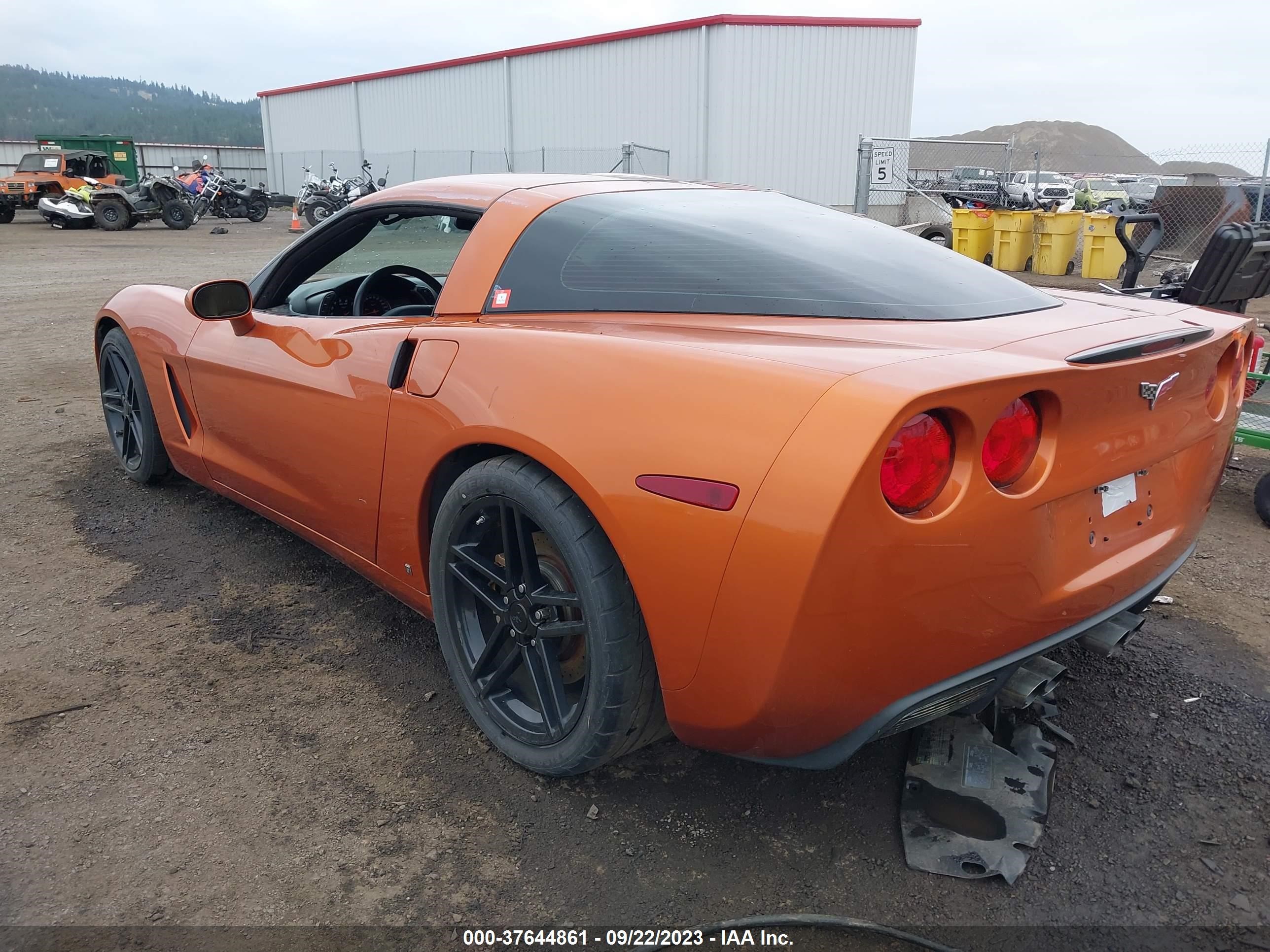 Photo 2 VIN: 1G1YY26U475111321 - CHEVROLET CORVETTE 