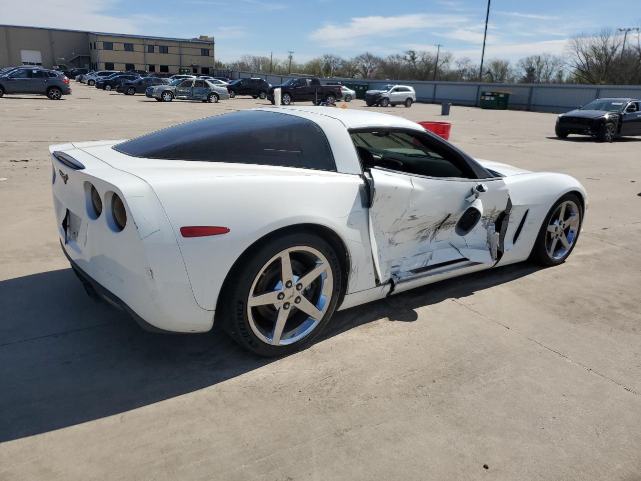 Photo 2 VIN: 1G1YY26W485110236 - CHEVROLET CORVETTE 