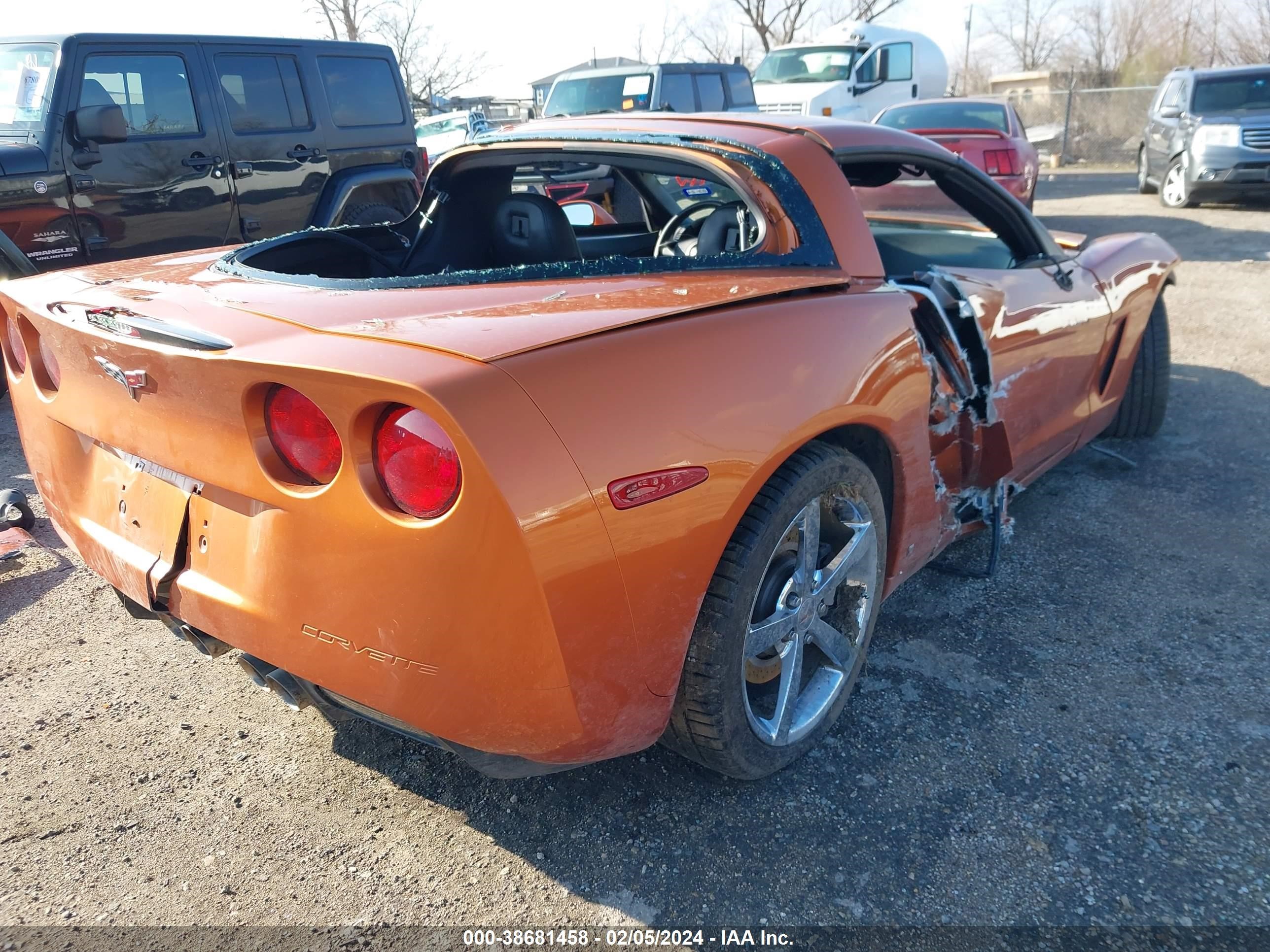 Photo 3 VIN: 1G1YY26W485124881 - CHEVROLET CORVETTE 