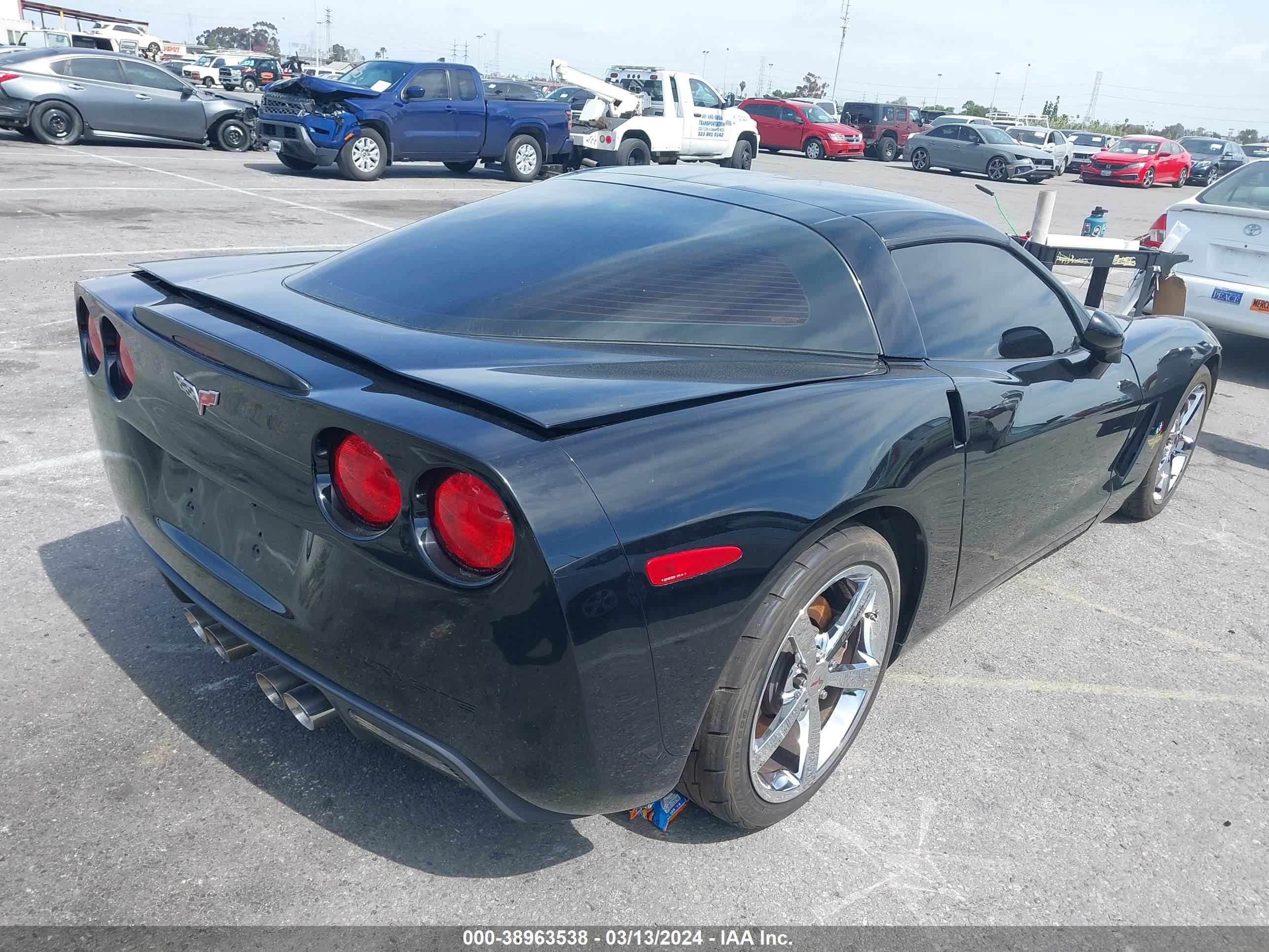 Photo 3 VIN: 1G1YY26WX85130927 - CHEVROLET CORVETTE 