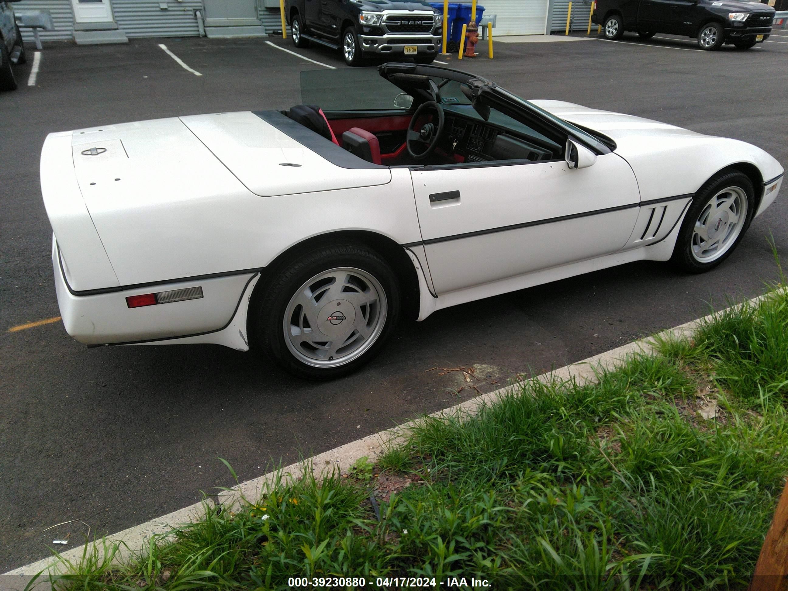 Photo 13 VIN: 1G1YY3182J5106254 - CHEVROLET CORVETTE 