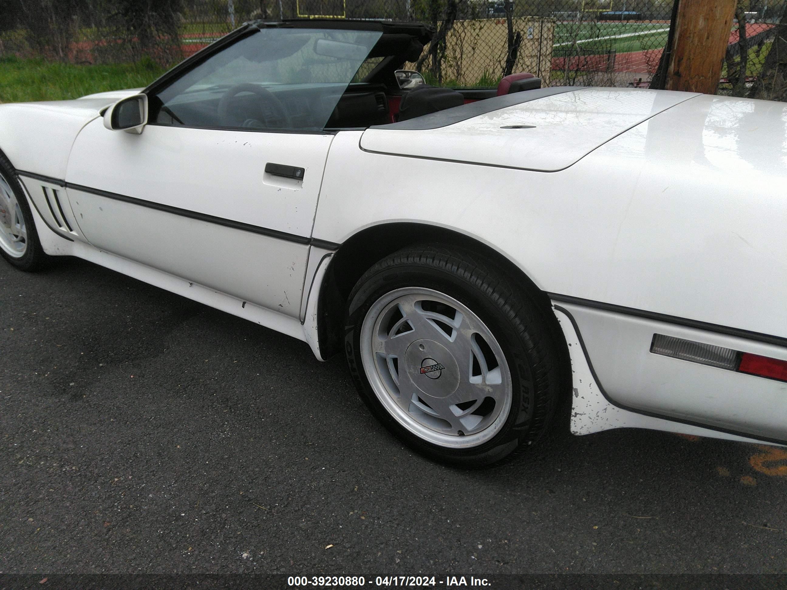 Photo 15 VIN: 1G1YY3182J5106254 - CHEVROLET CORVETTE 