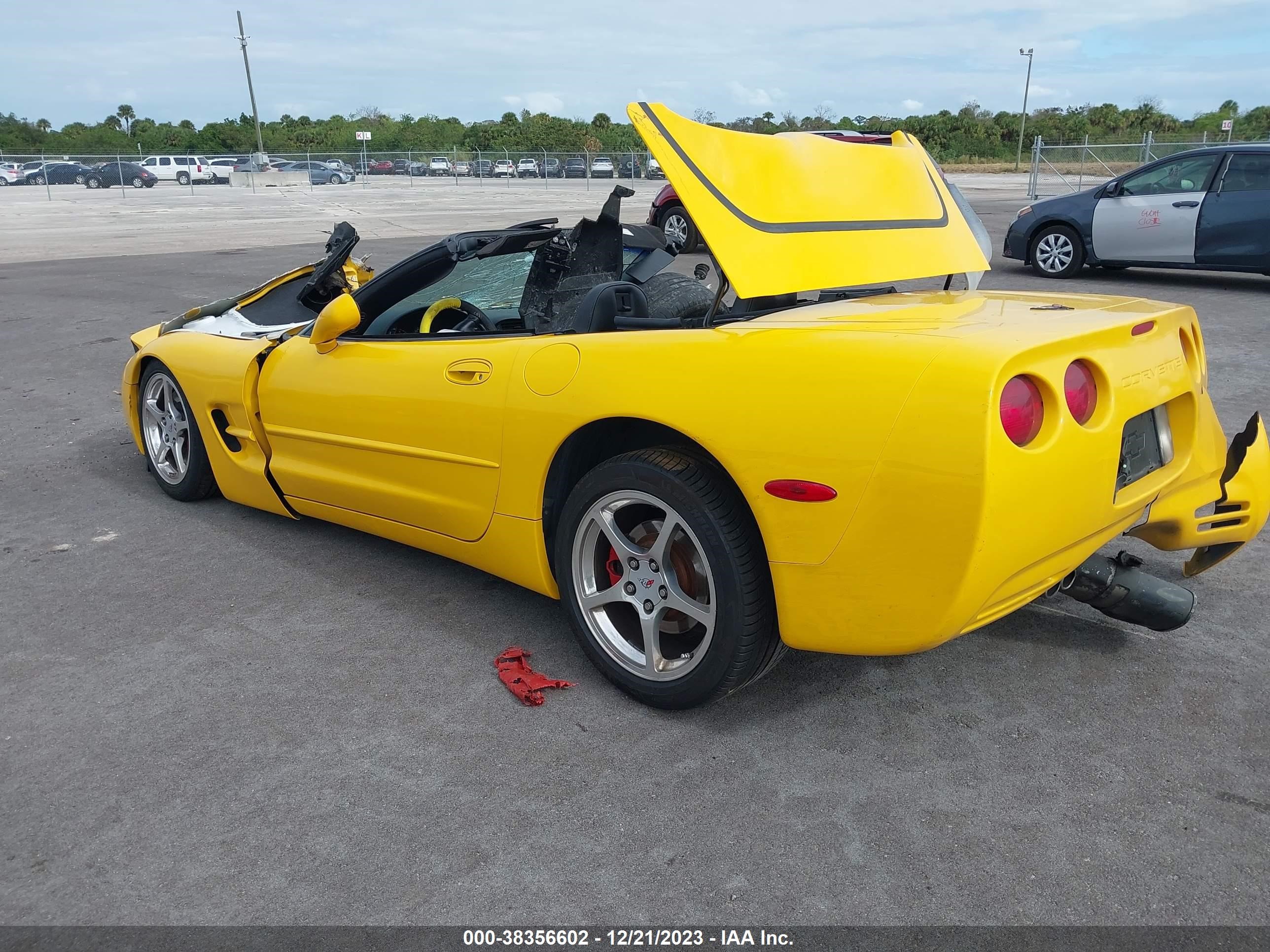 Photo 2 VIN: 1G1YY32G445109389 - CHEVROLET CORVETTE 