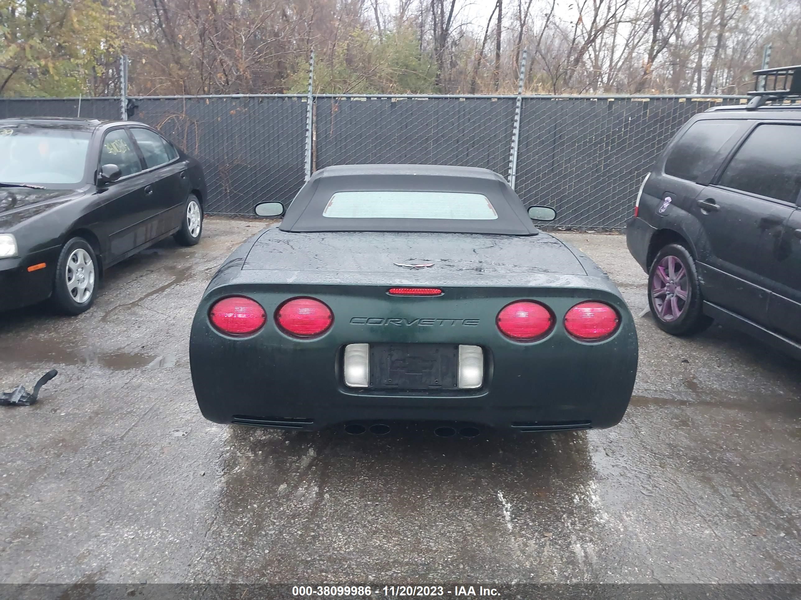 Photo 16 VIN: 1G1YY32G6Y5107665 - CHEVROLET CORVETTE 