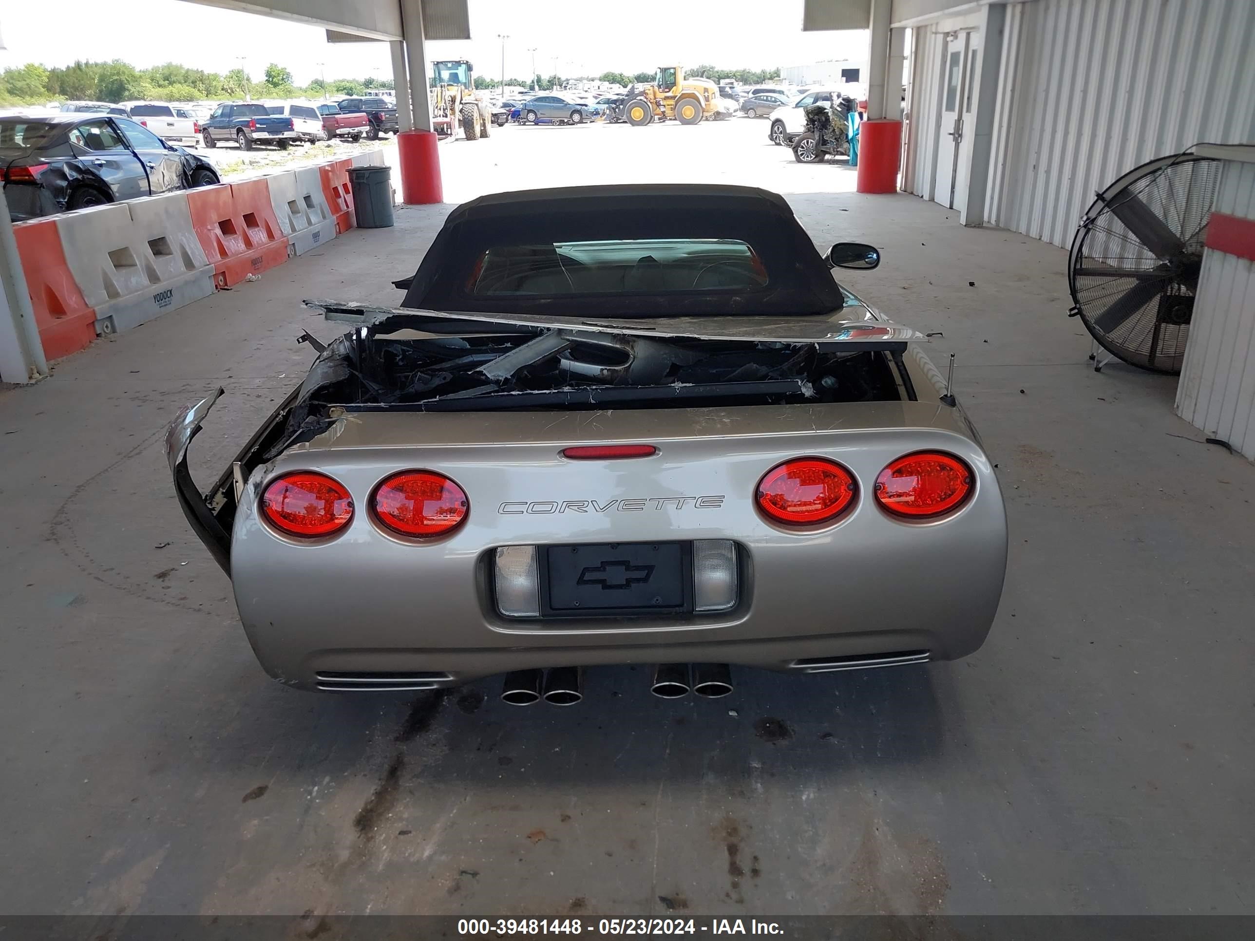 Photo 16 VIN: 1G1YY32G9X5120232 - CHEVROLET CORVETTE 