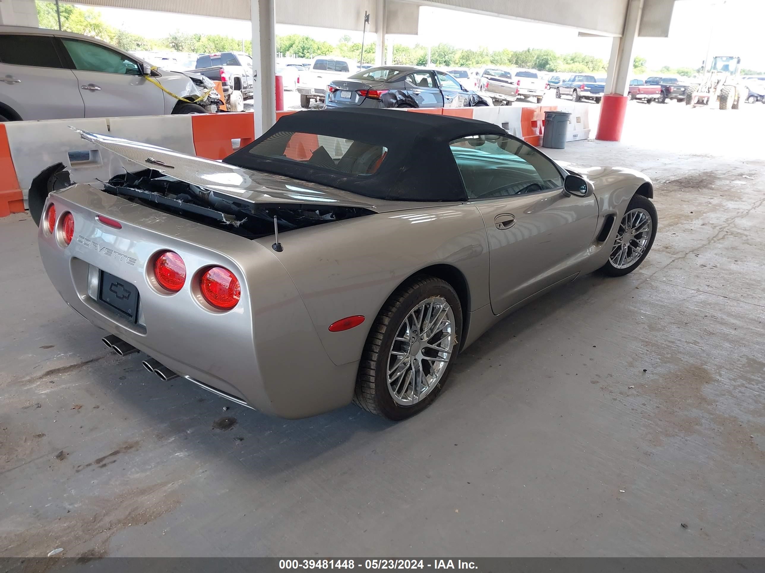 Photo 3 VIN: 1G1YY32G9X5120232 - CHEVROLET CORVETTE 