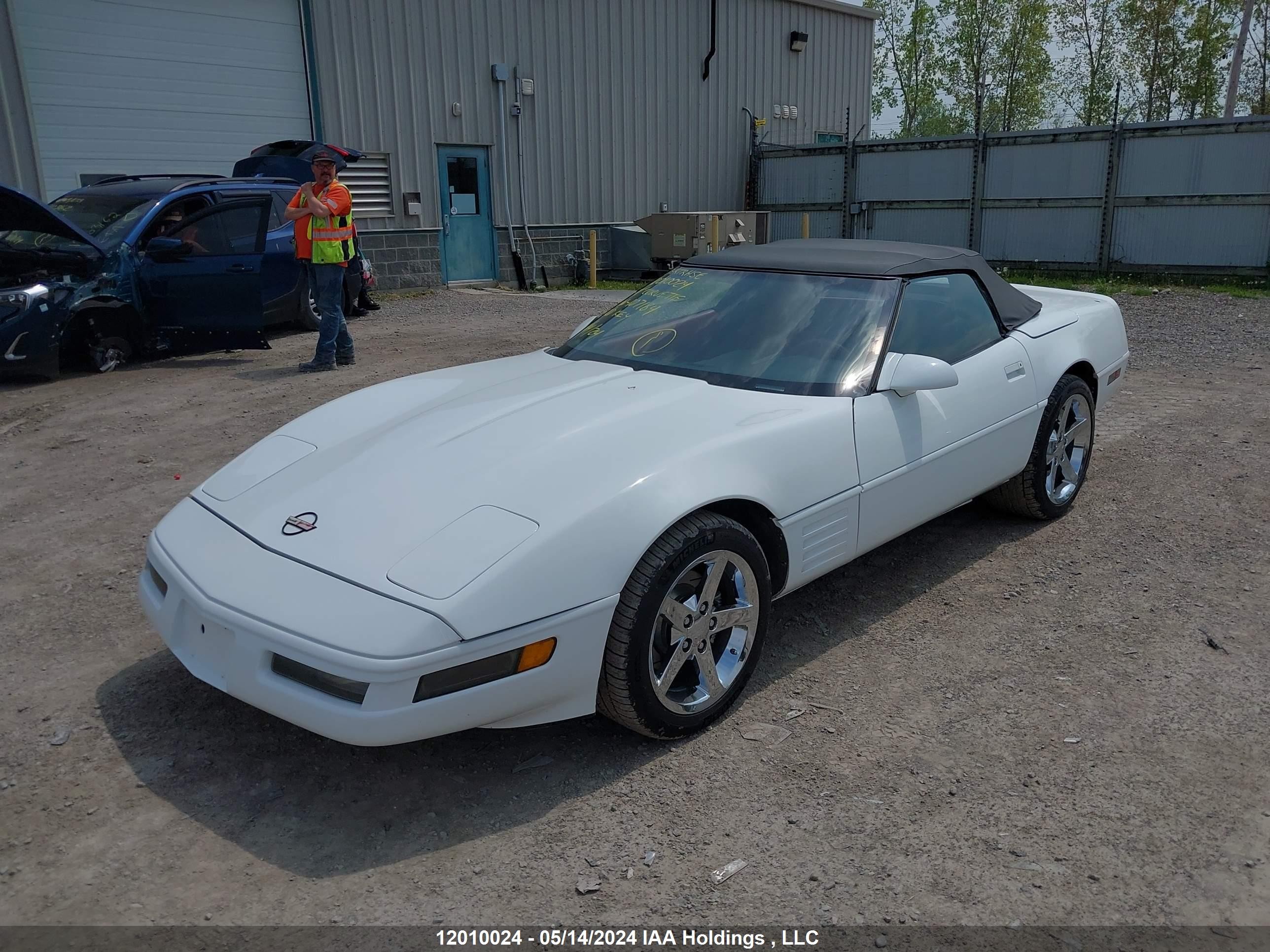 Photo 1 VIN: 1G1YY338XM5107184 - CHEVROLET CORVETTE 