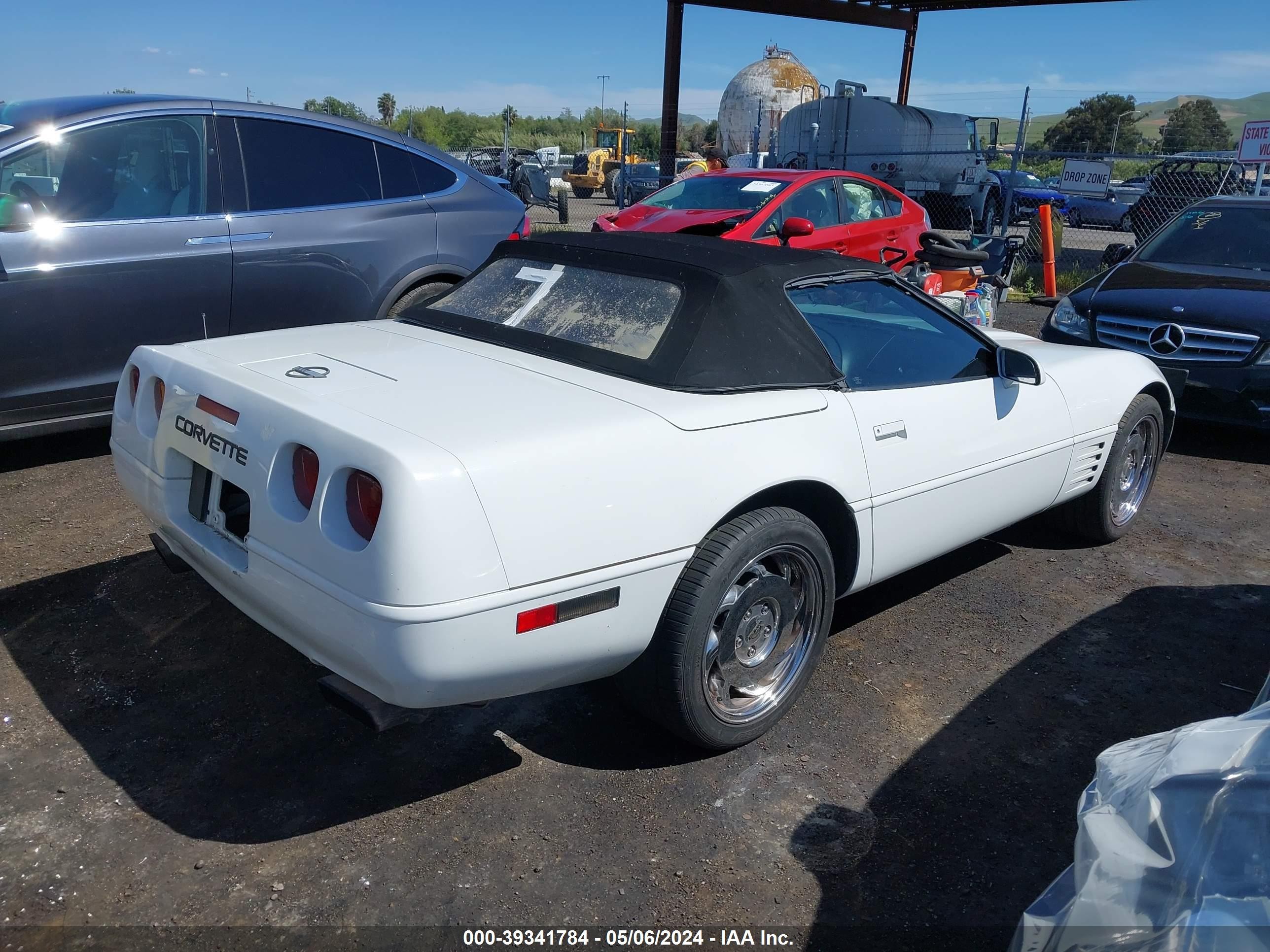 Photo 3 VIN: 1G1YY33P8N5117897 - CHEVROLET CORVETTE 