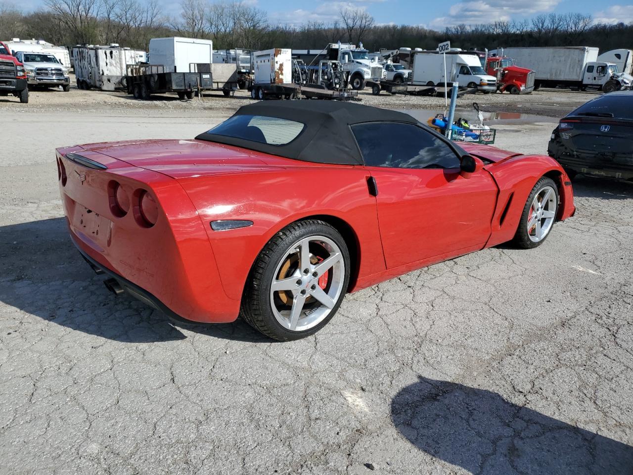 Photo 2 VIN: 1G1YY36U065113863 - CHEVROLET CORVETTE 