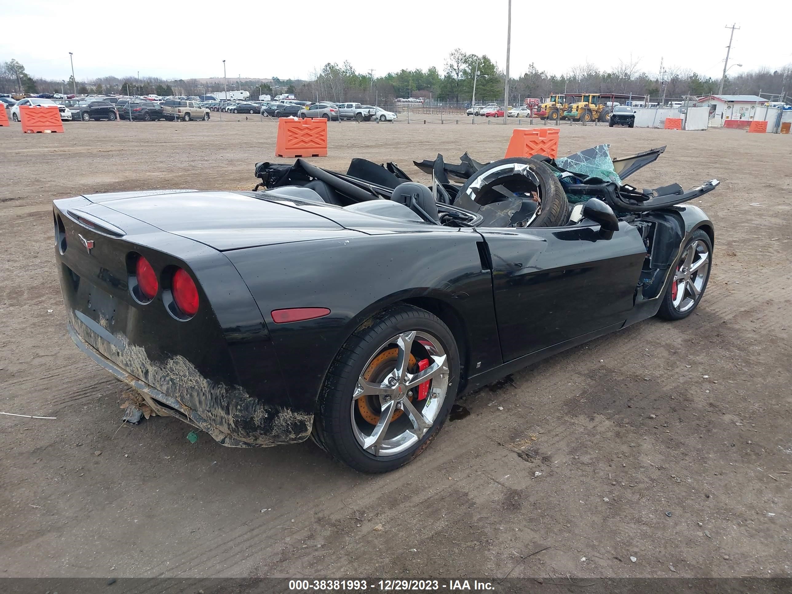 Photo 3 VIN: 1G1YY36U665105699 - CHEVROLET CORVETTE 