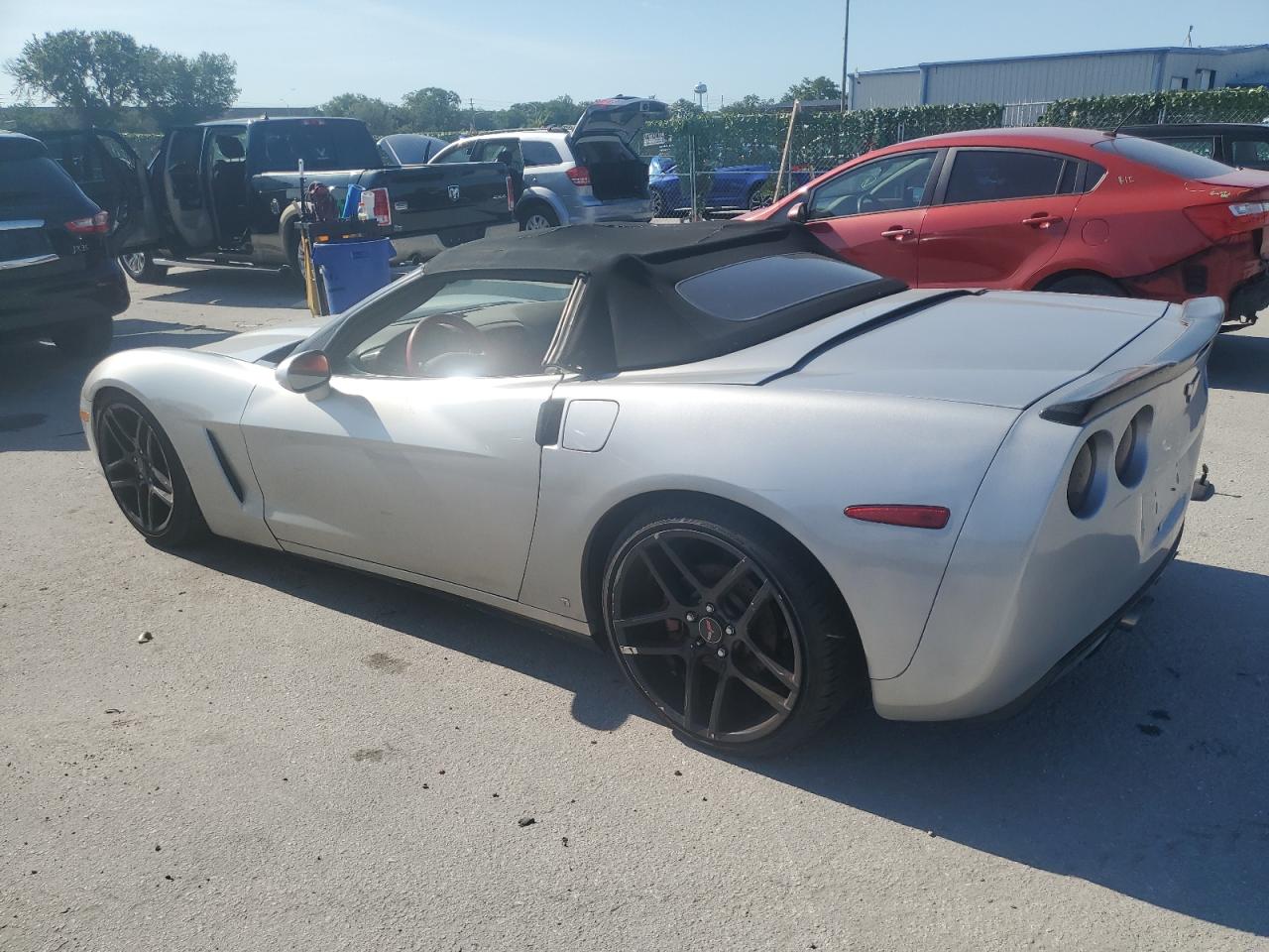 Photo 1 VIN: 1G1YY36U965106670 - CHEVROLET CORVETTE 